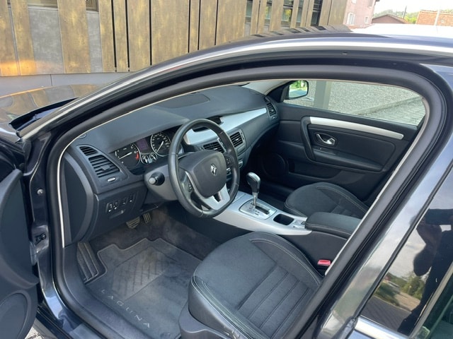 RENAULT Laguna 2.0 16V T Dynamique Automatic-image-10