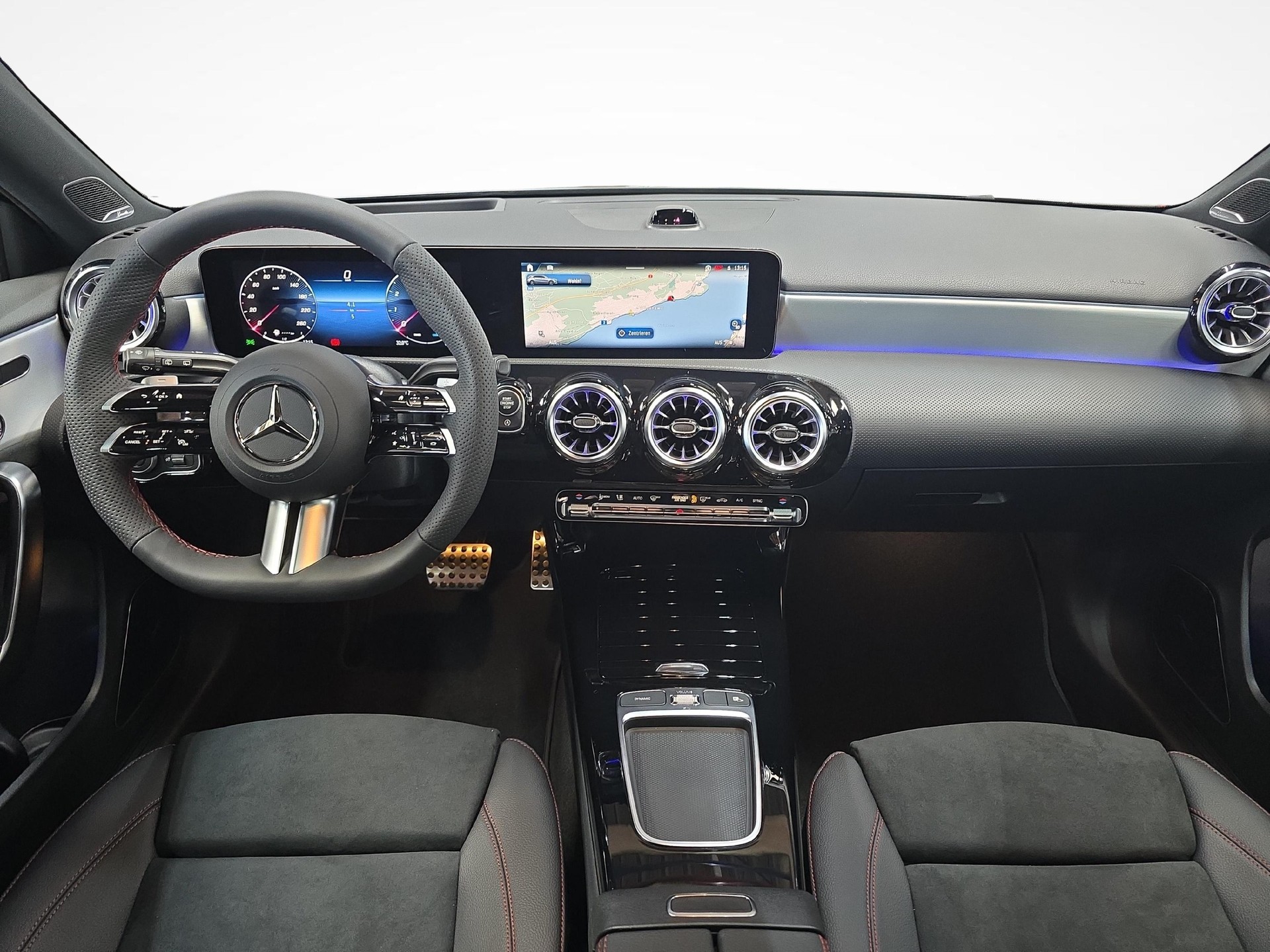 MERCEDES-BENZ A 220 4MATIC AMG Line-image-5