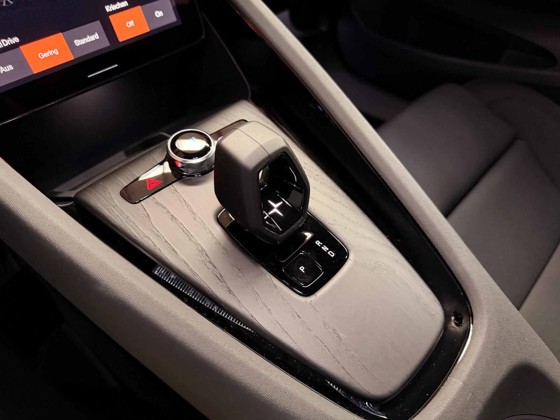POLESTAR Polestar 2 Long Range Dual Performance 82 kWh MY25-image-31