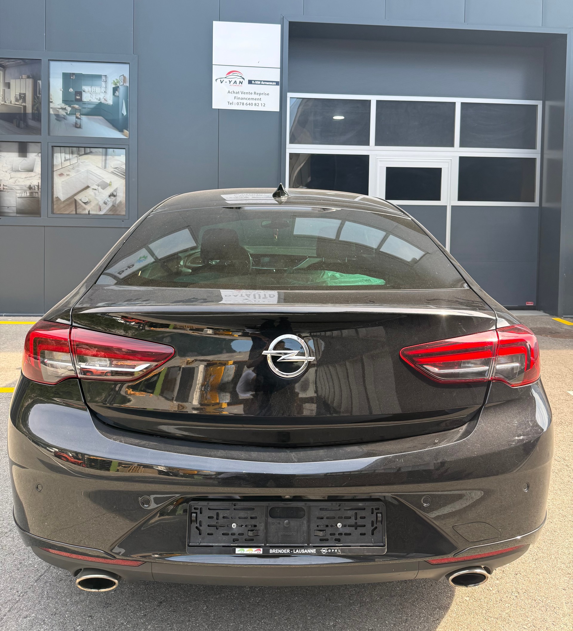 OPEL Insignia 2.0 T Grand Sport Excellence 4WD Automat.-image-4