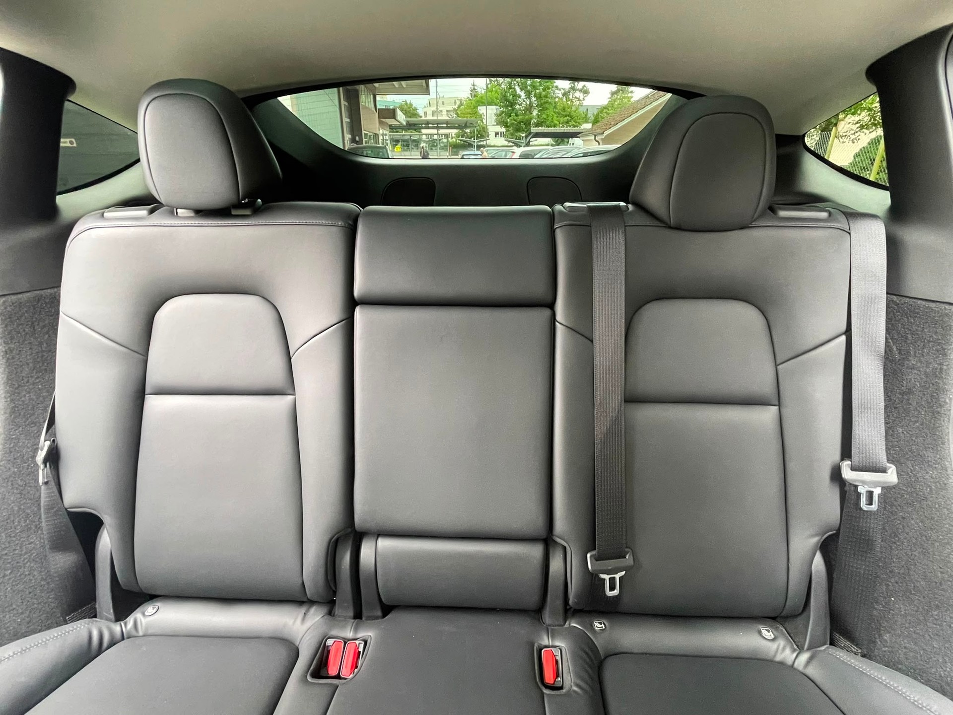 TESLA Model Y Performance SOH 94% 514 km (WLTP) 534PS Made in Berlin Werksgarantie-image-7
