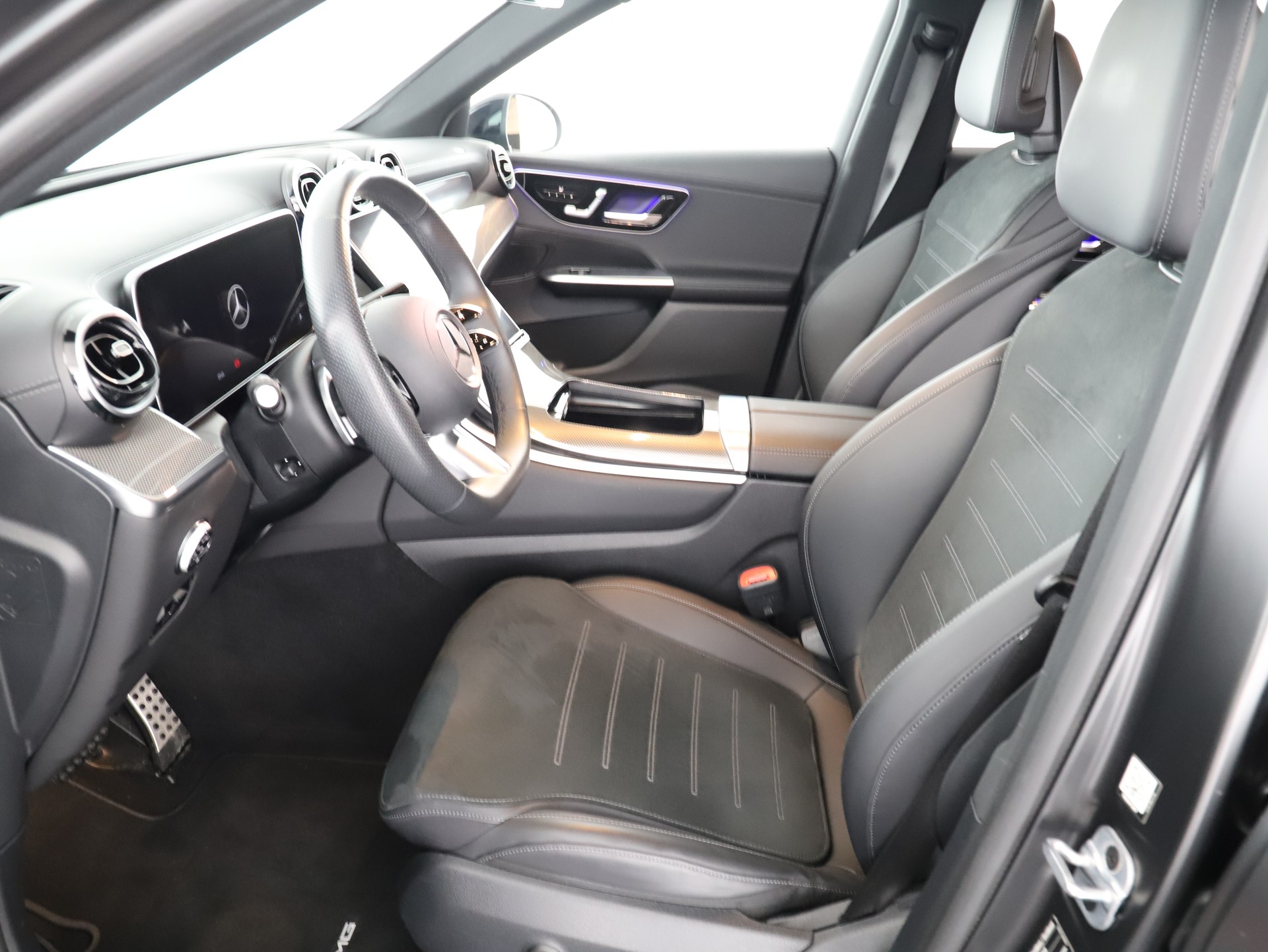 MERCEDES-BENZ GLC 300 e 4M 9G-Tronic-image-8