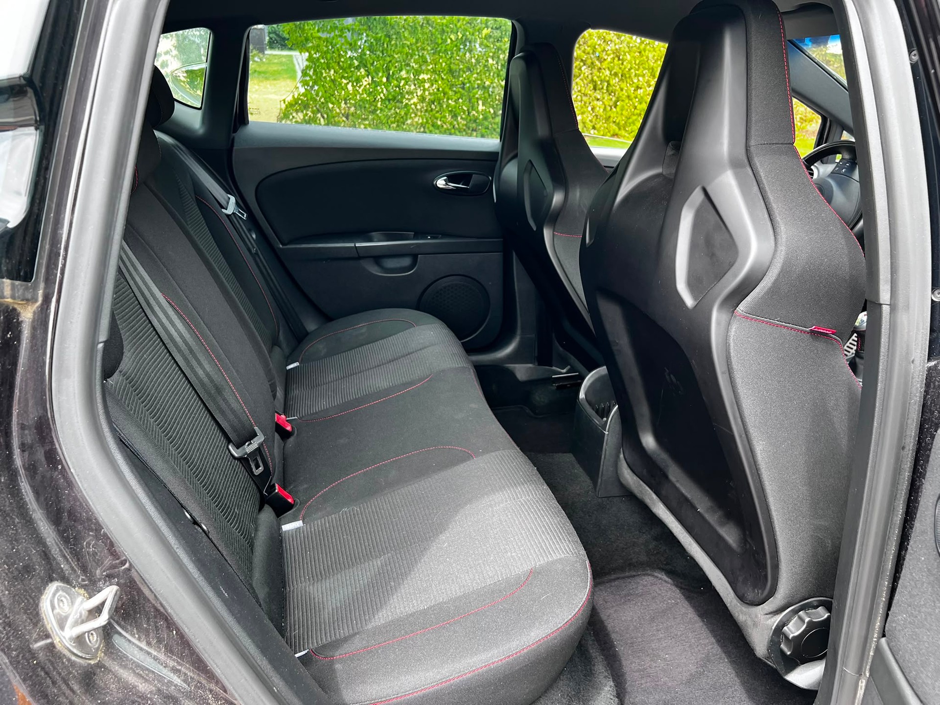 SEAT Leon 2.0 TSI Cupra-image-11