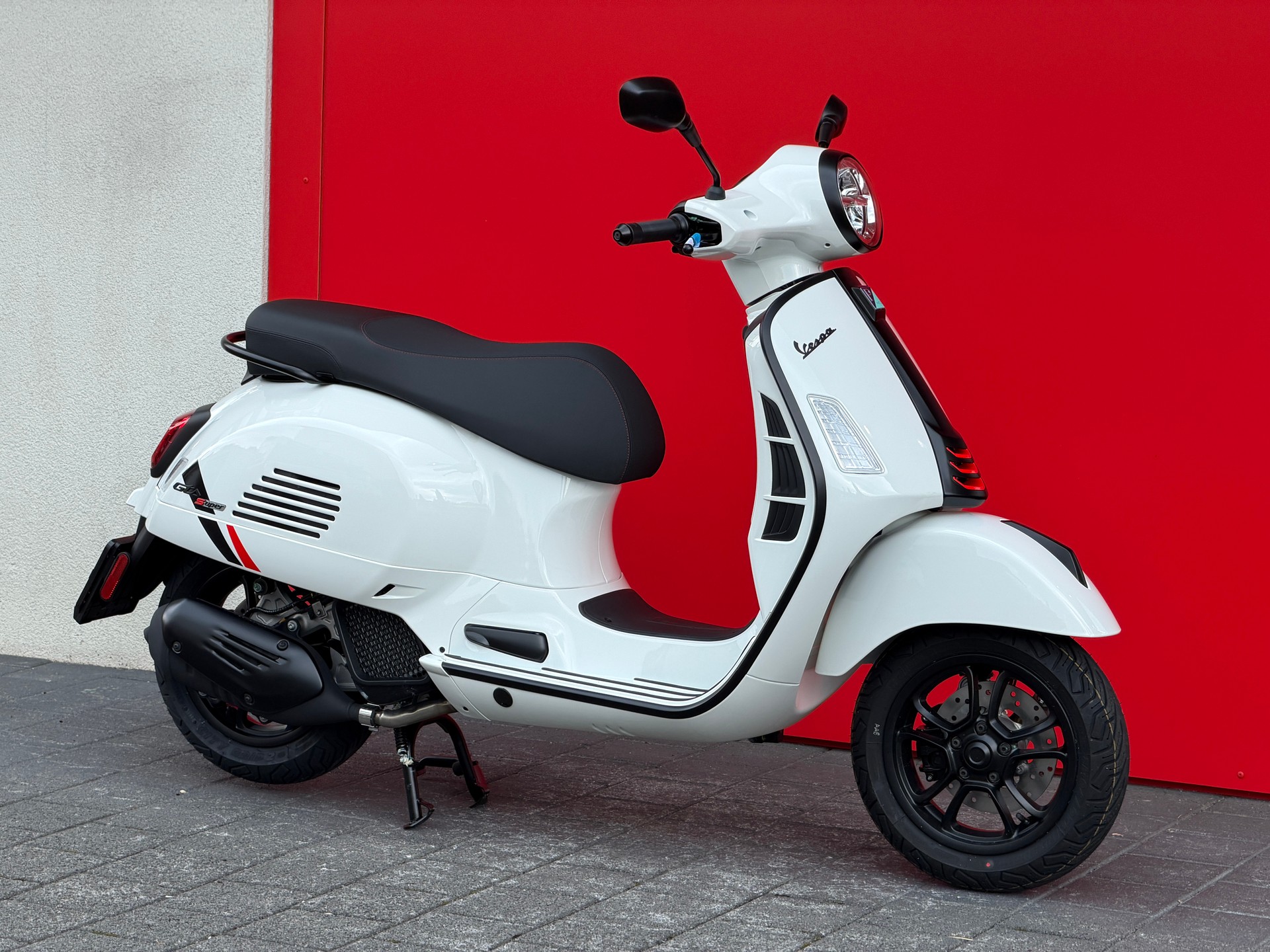 PIAGGIO Vespa GTS 125 Super Sport RST Euro 5+-image-9