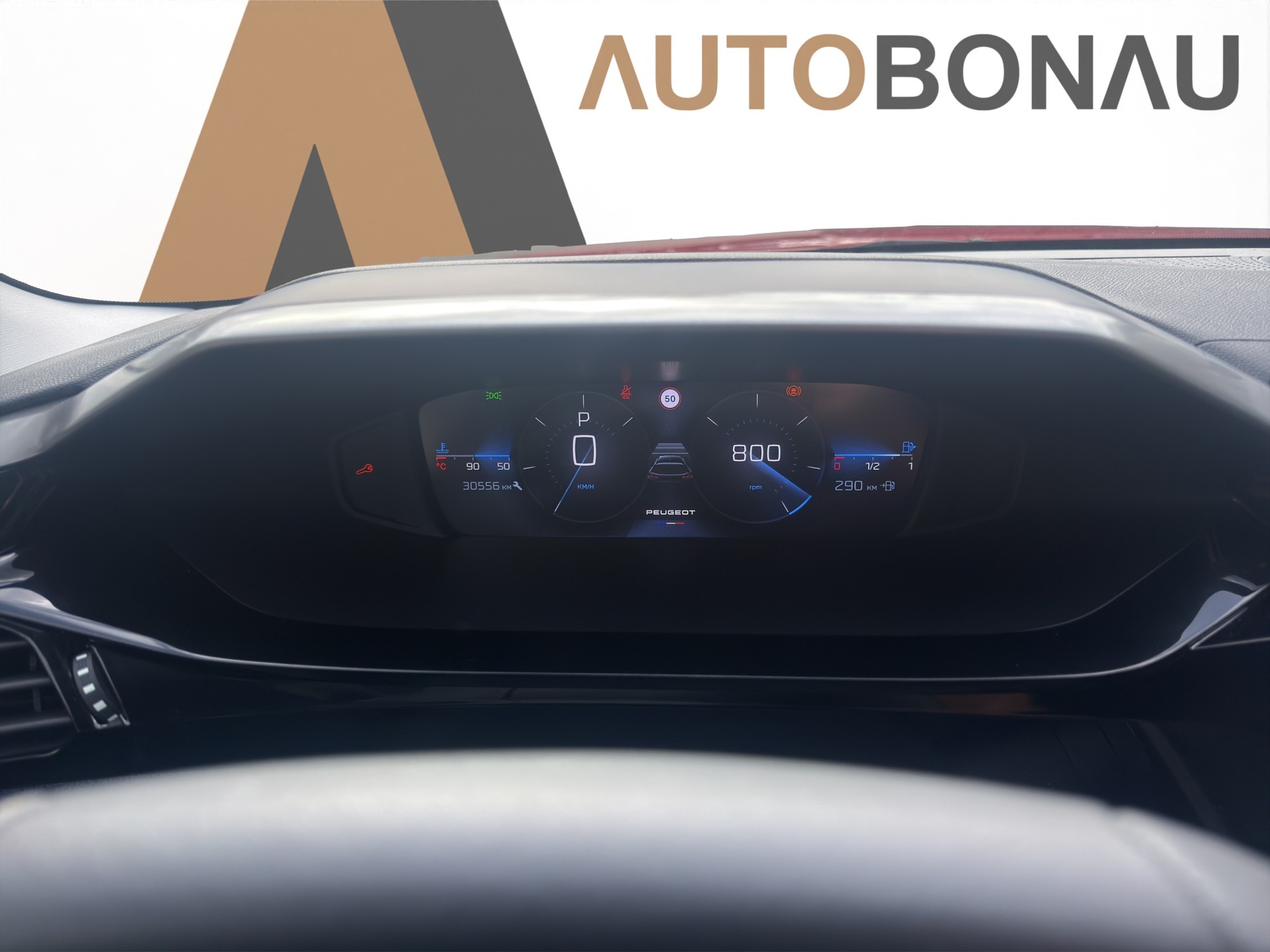 PEUGEOT 308 SW 1.2 PureTech Allure-image-18