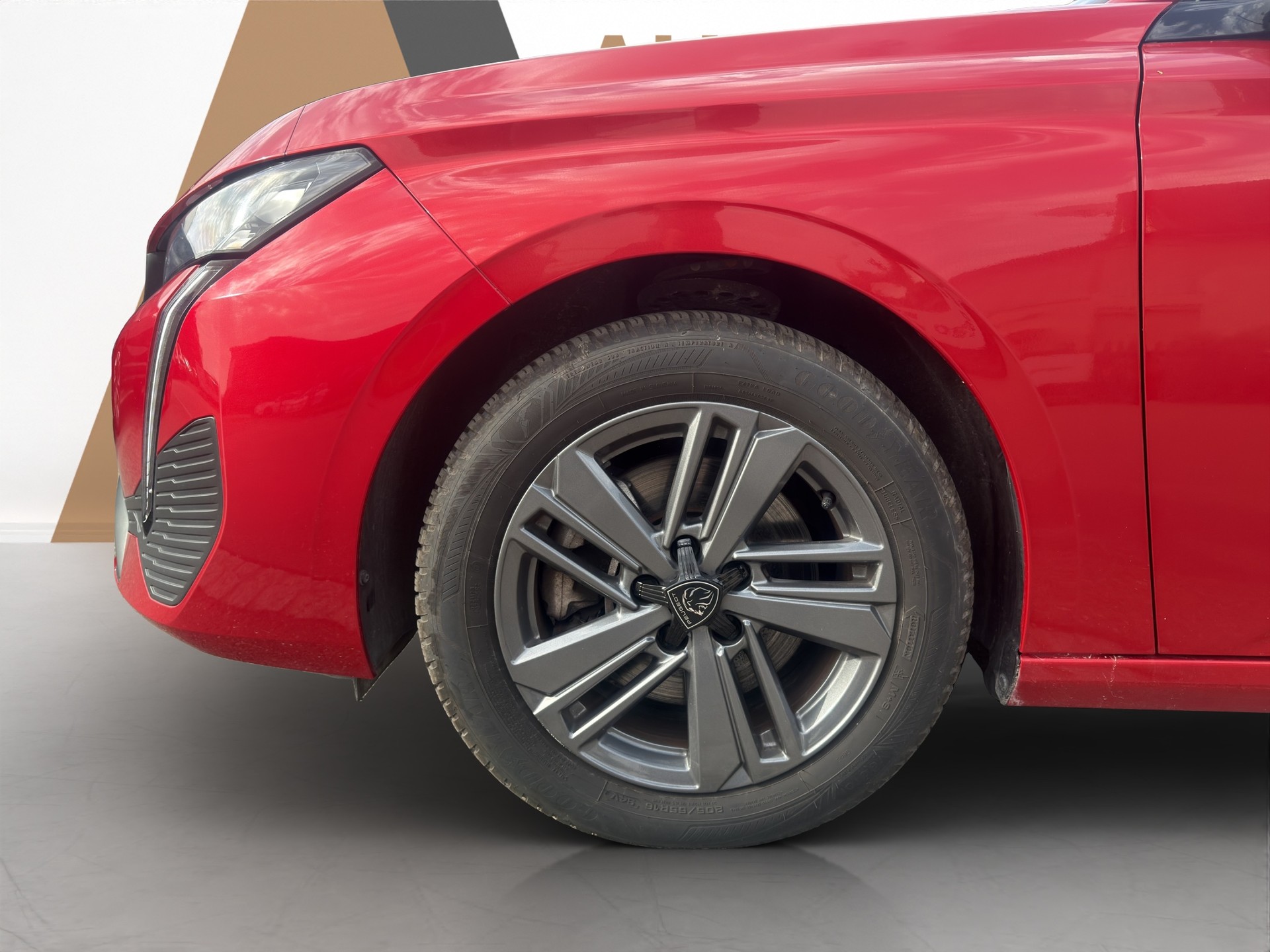 PEUGEOT 308 SW 1.2 PureTech Allure-image-24