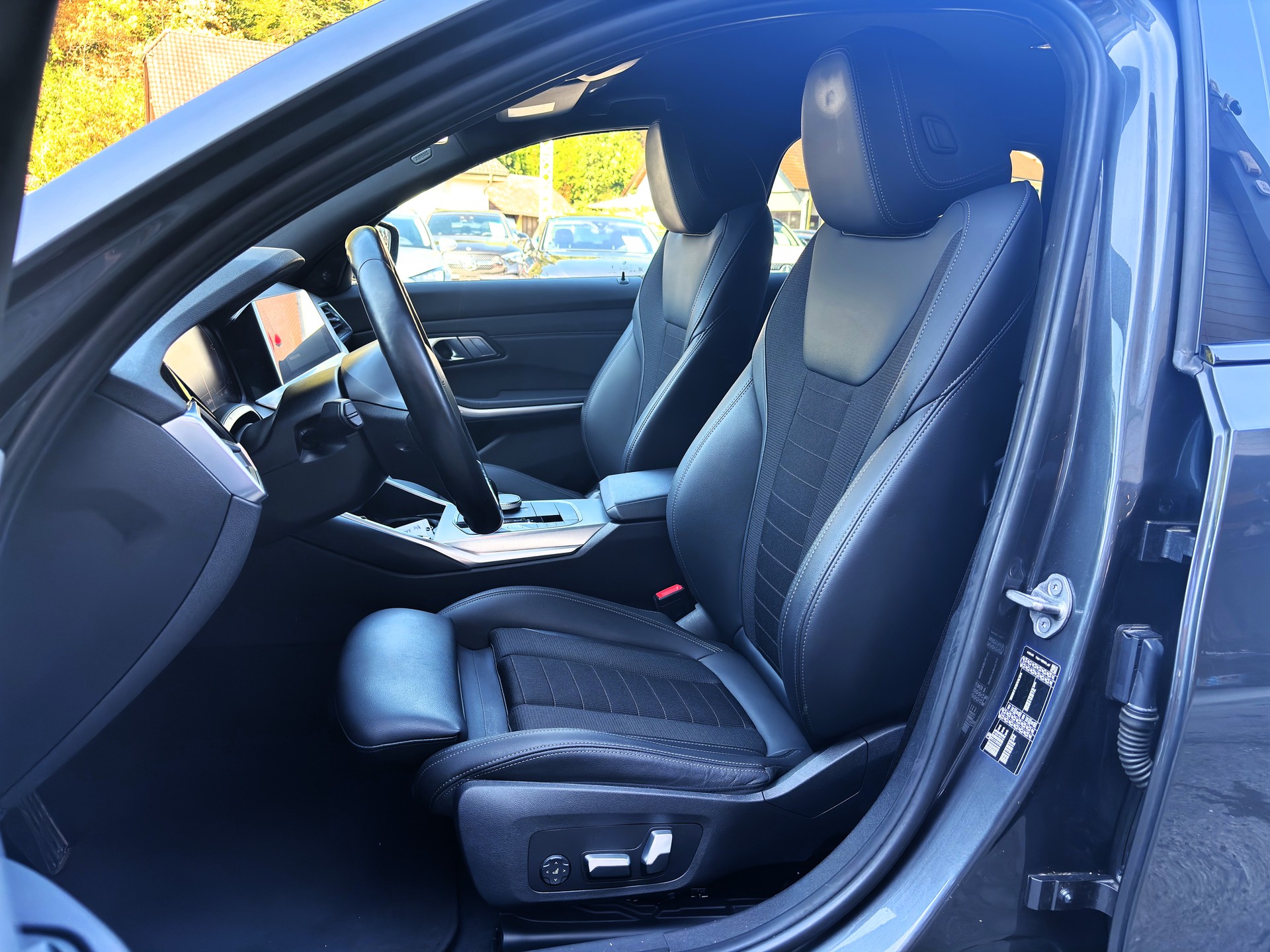 BMW 318d 48V Touring Steptronic ❗M-Sport❗ ✅CH-Fahrzeug & TOP-AUSSTATTUNG✅-image-8