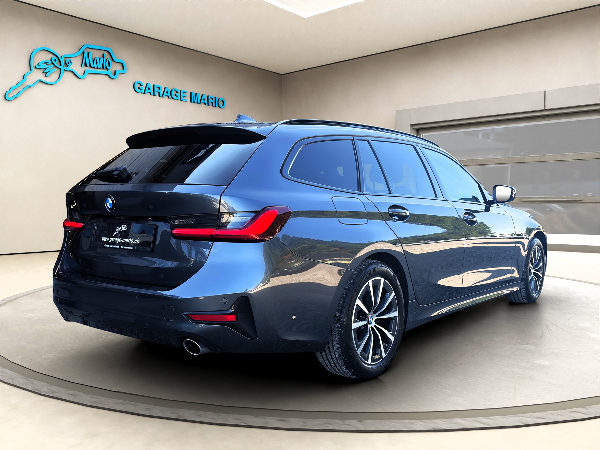BMW 318d 48V Touring Steptronic ❗M-Sport❗ ✅CH-Fahrzeug & TOP-AUSSTATTUNG✅-image-4