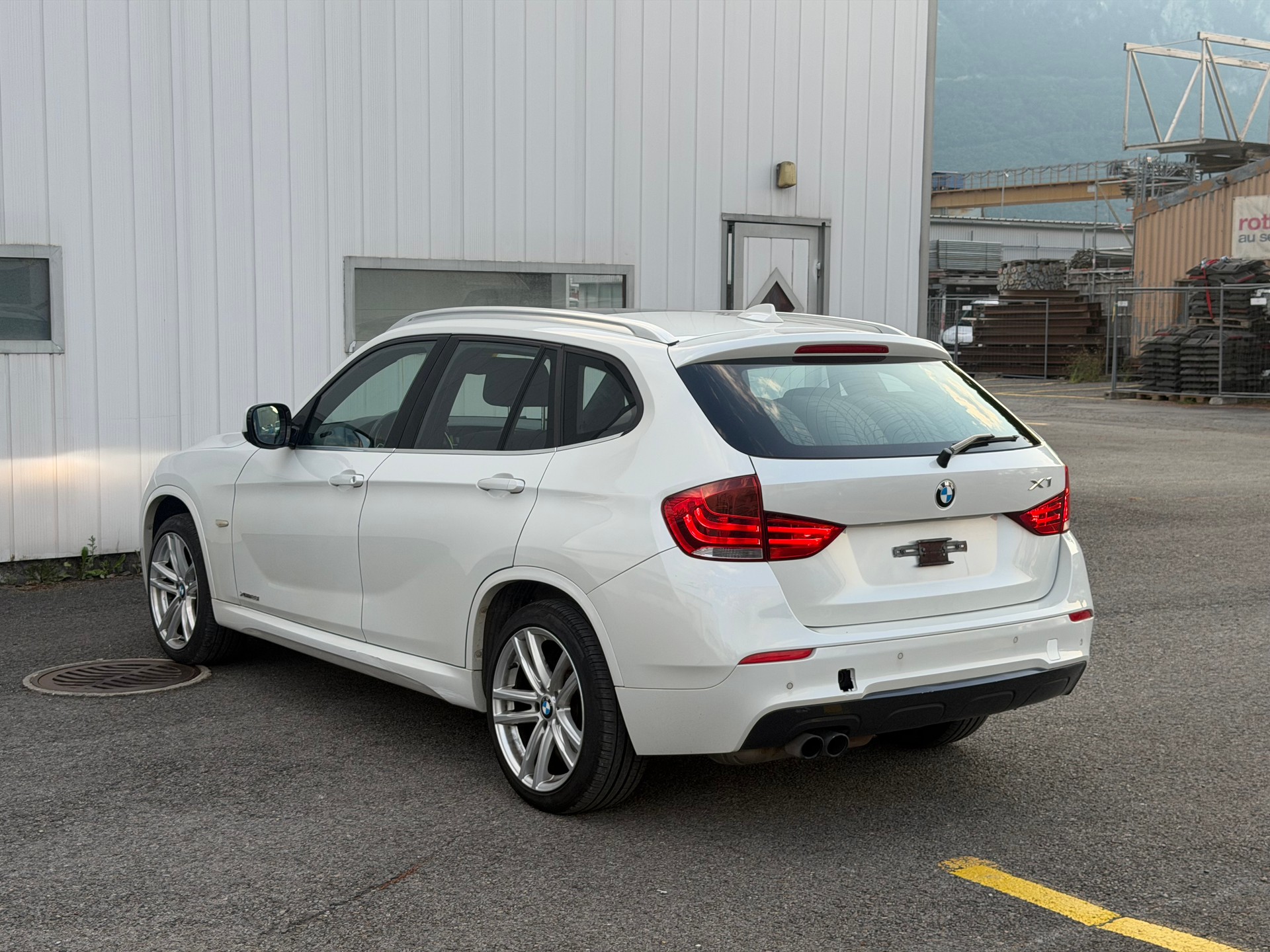 BMW X1 xDrive 28i Steptronic M paket-image-4