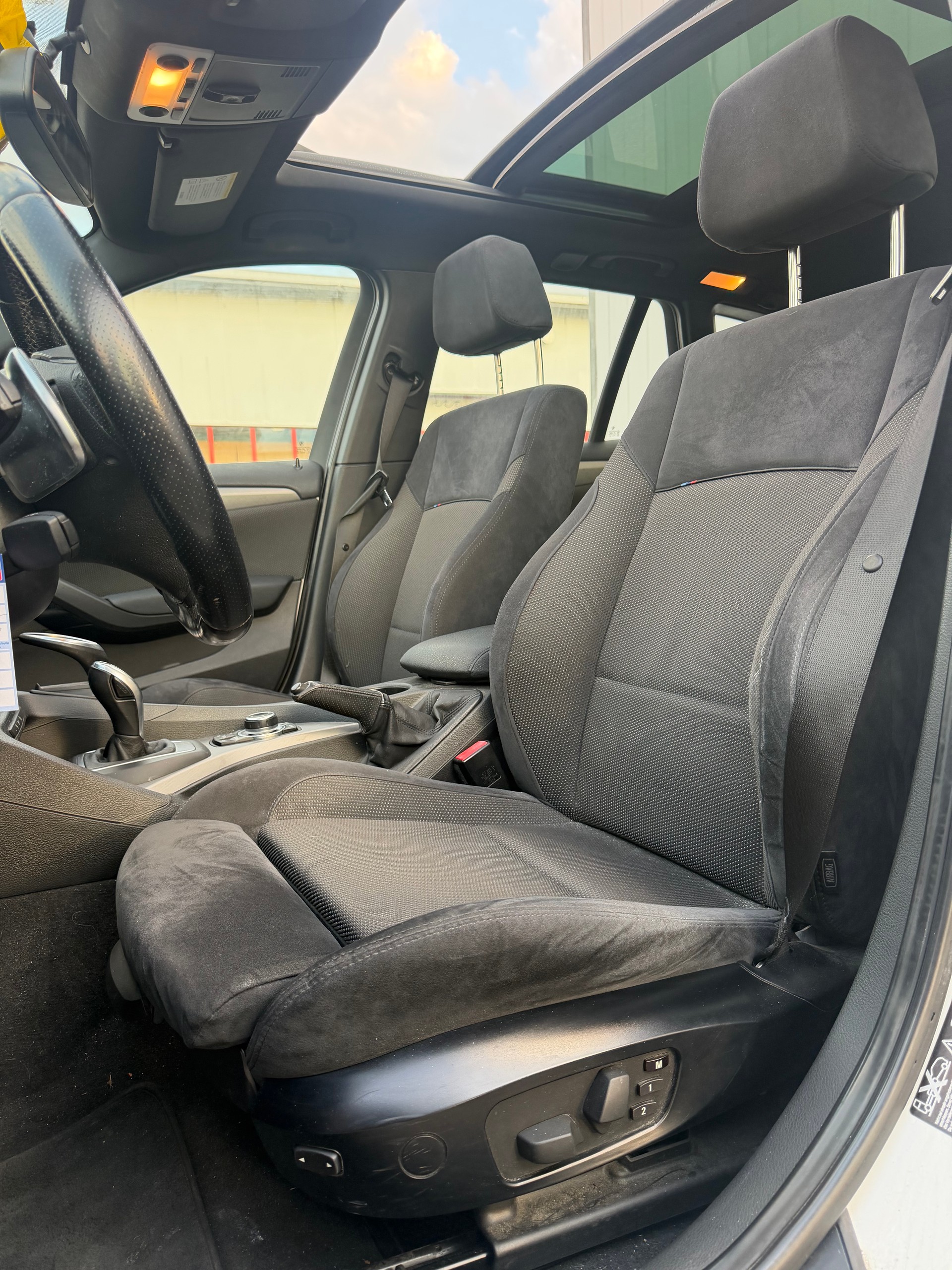 BMW X1 xDrive 28i Steptronic M paket-image-11