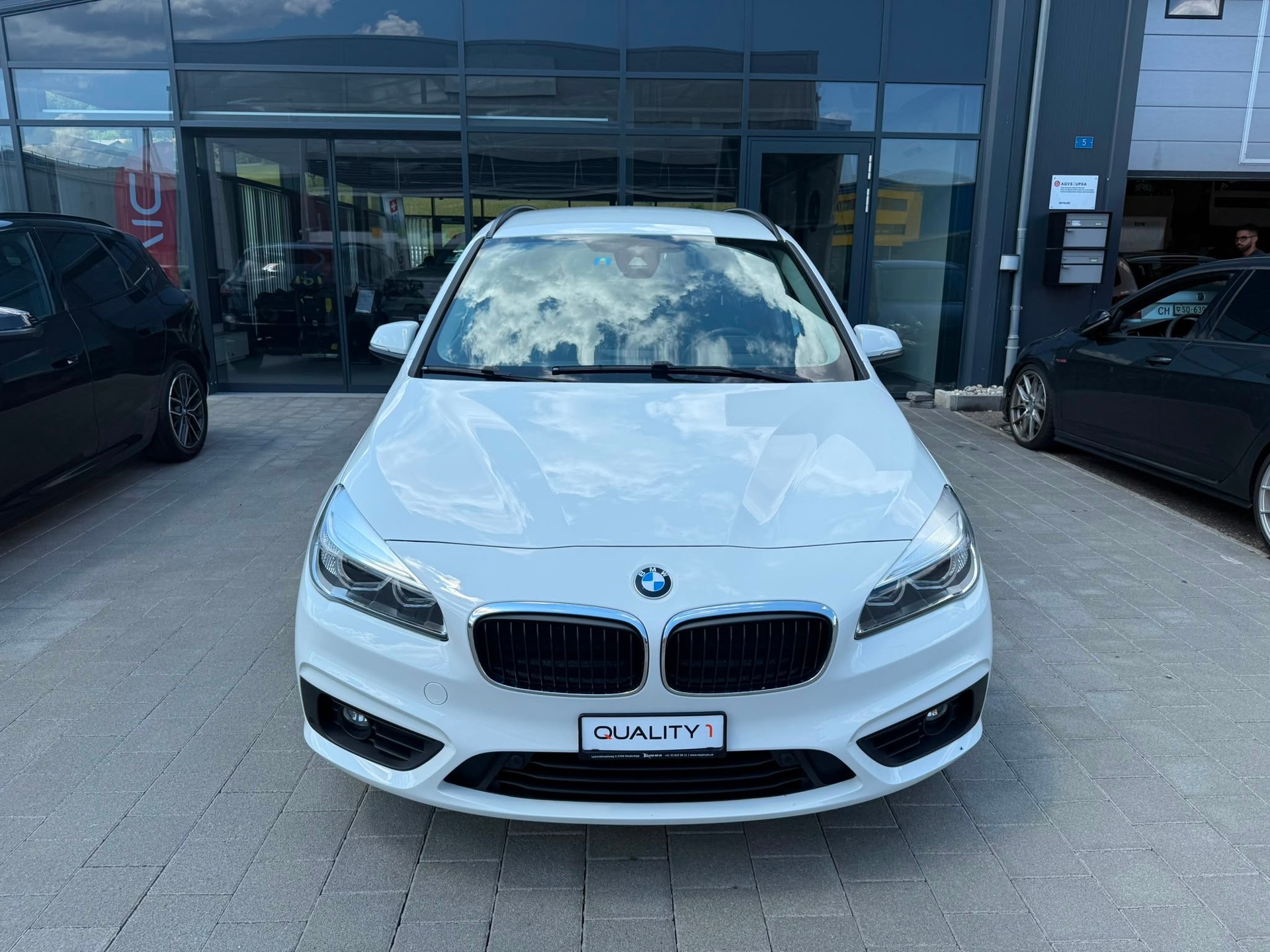 BMW 218d xDrive Gran Tourer Steptronic-image-2