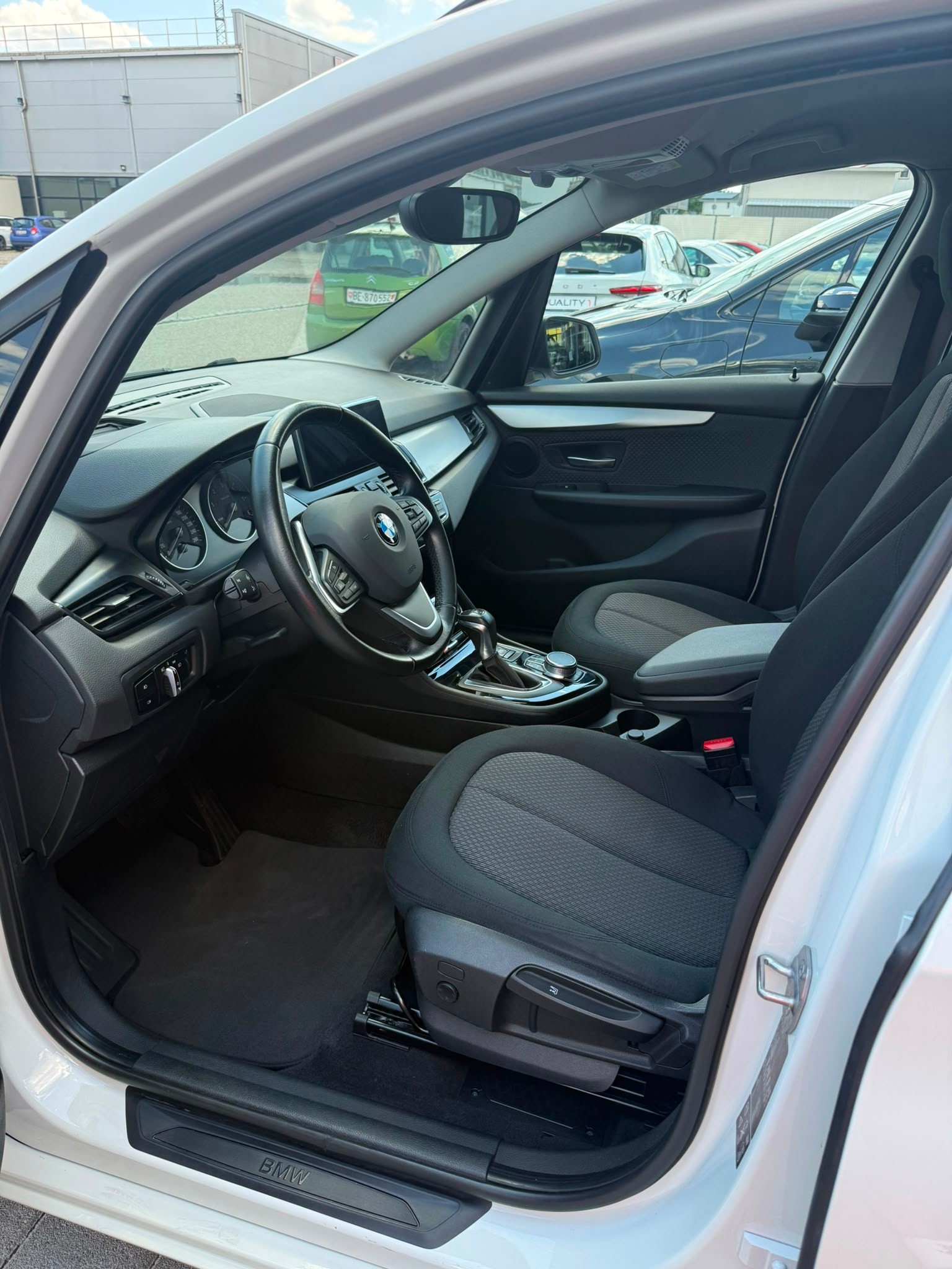 BMW 218d xDrive Gran Tourer Steptronic-image-10