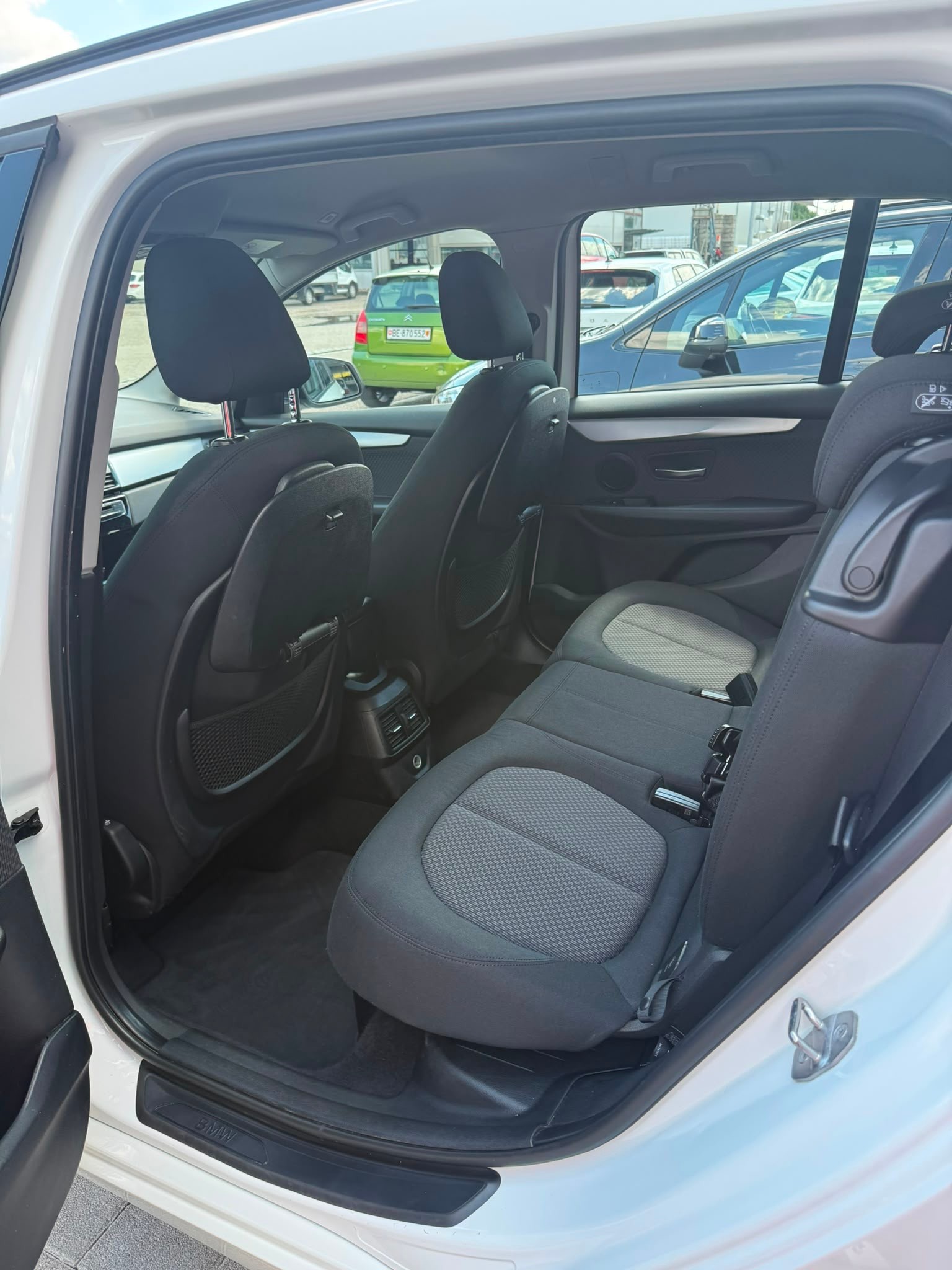 BMW 218d xDrive Gran Tourer Steptronic-image-16