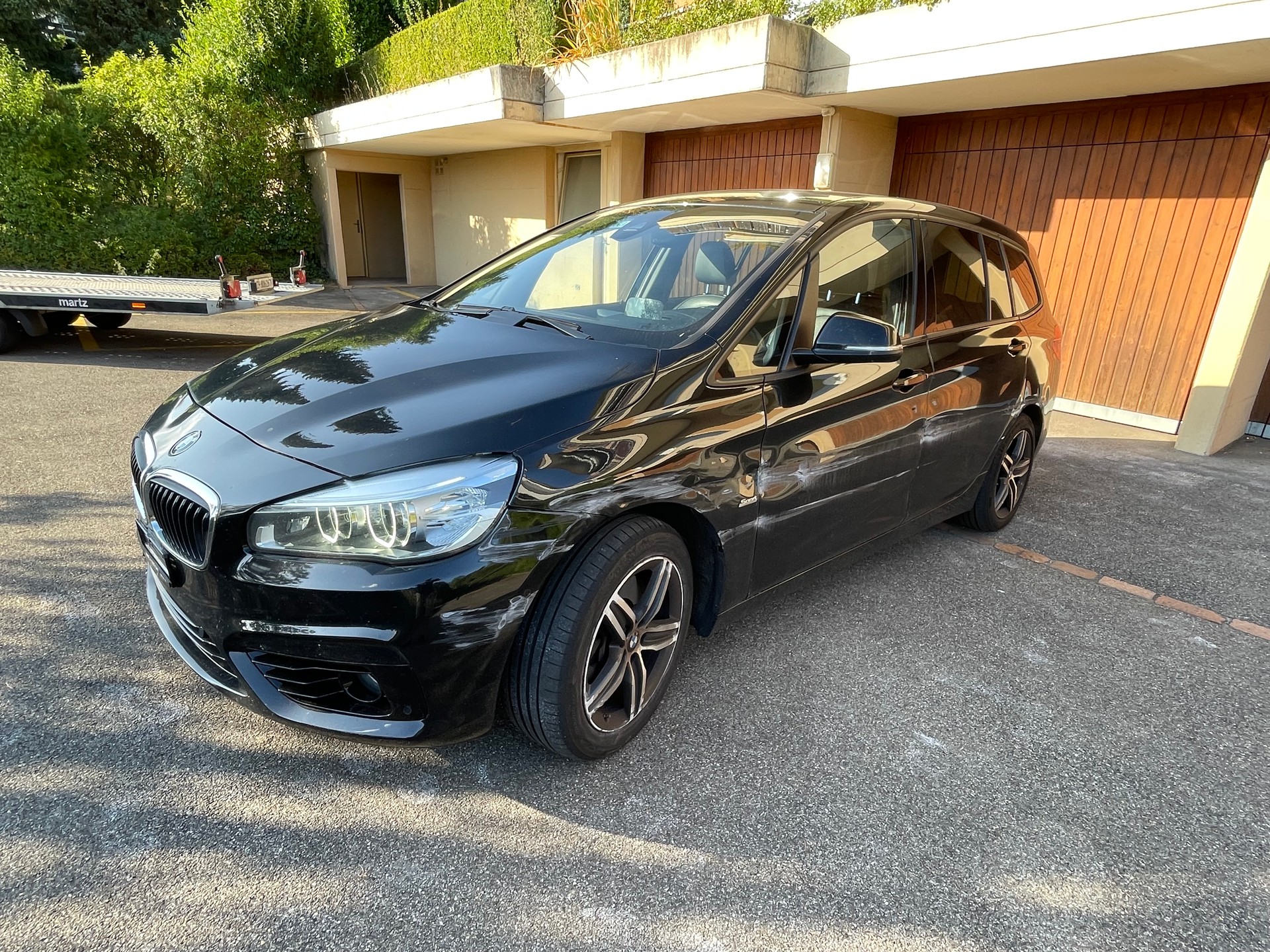 BMW 220d xDrive Gran Tourer Sport Line Steptronic-image-0