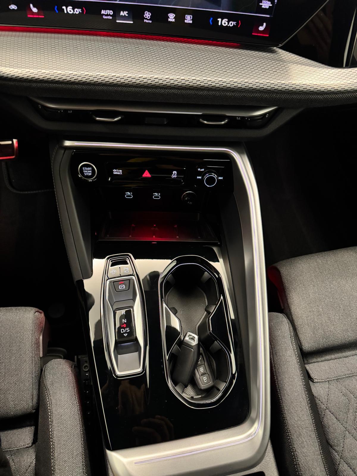 AUDI Q5 SUV 2.0 TDI quattro S-Tronic-image-24
