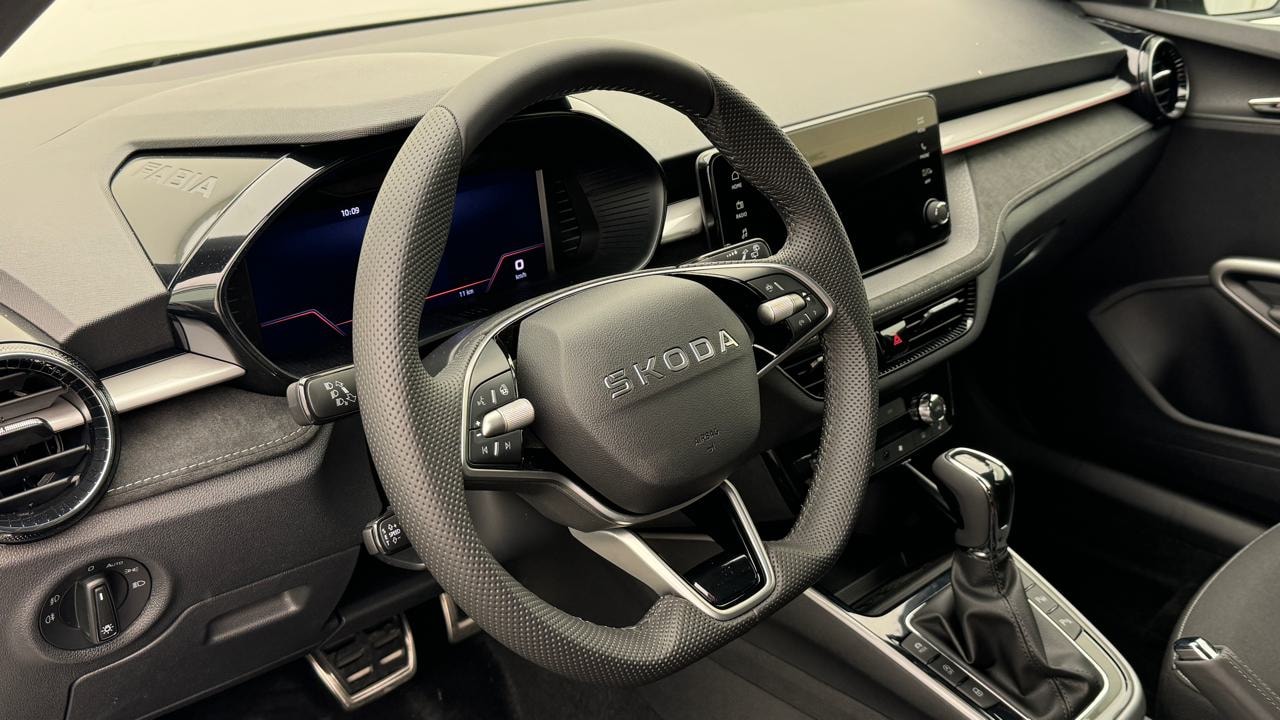 SKODA Fabia 1.5 TSI Monte Carlo DSG-image-6