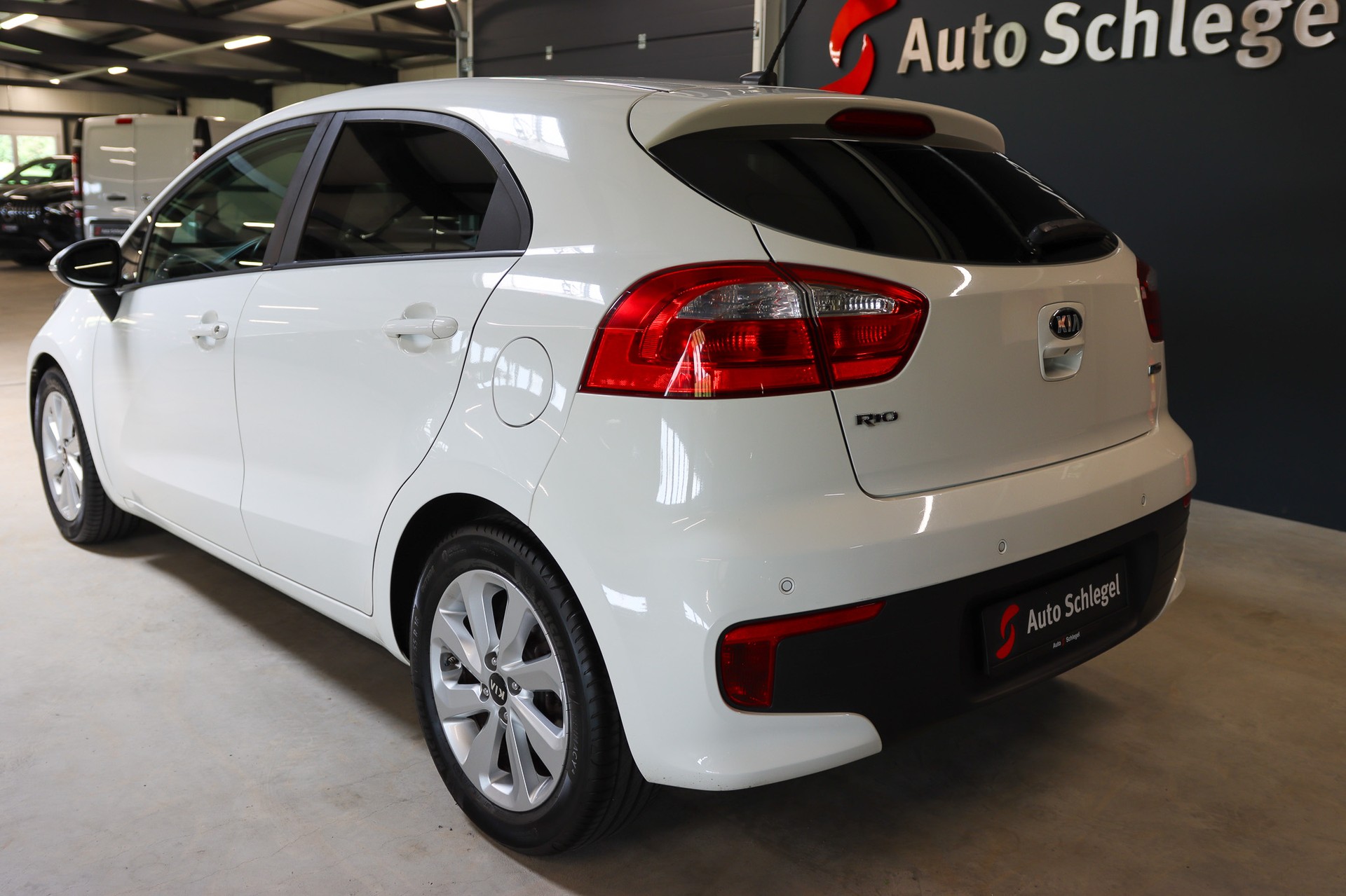 KIA Rio 1.4 CVVT Style-image-3