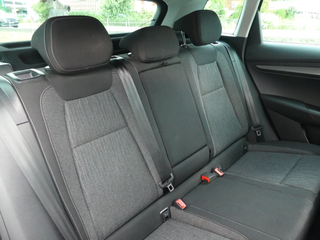 SKODA Karoq 1.5 TSI ACT Style DSG-image-12