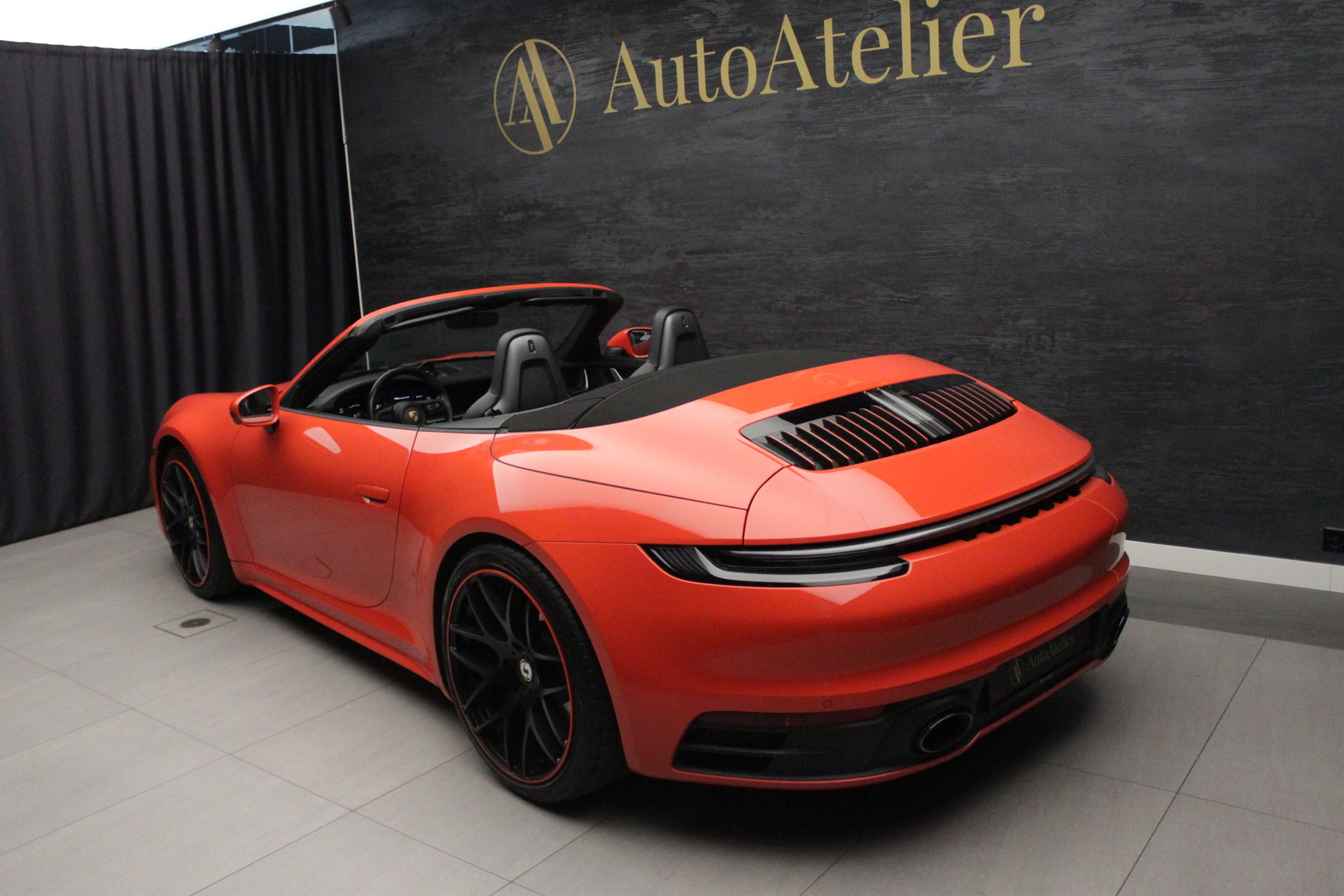 PORSCHE 911 Carrera 4S Cabriolet PDK-image-12