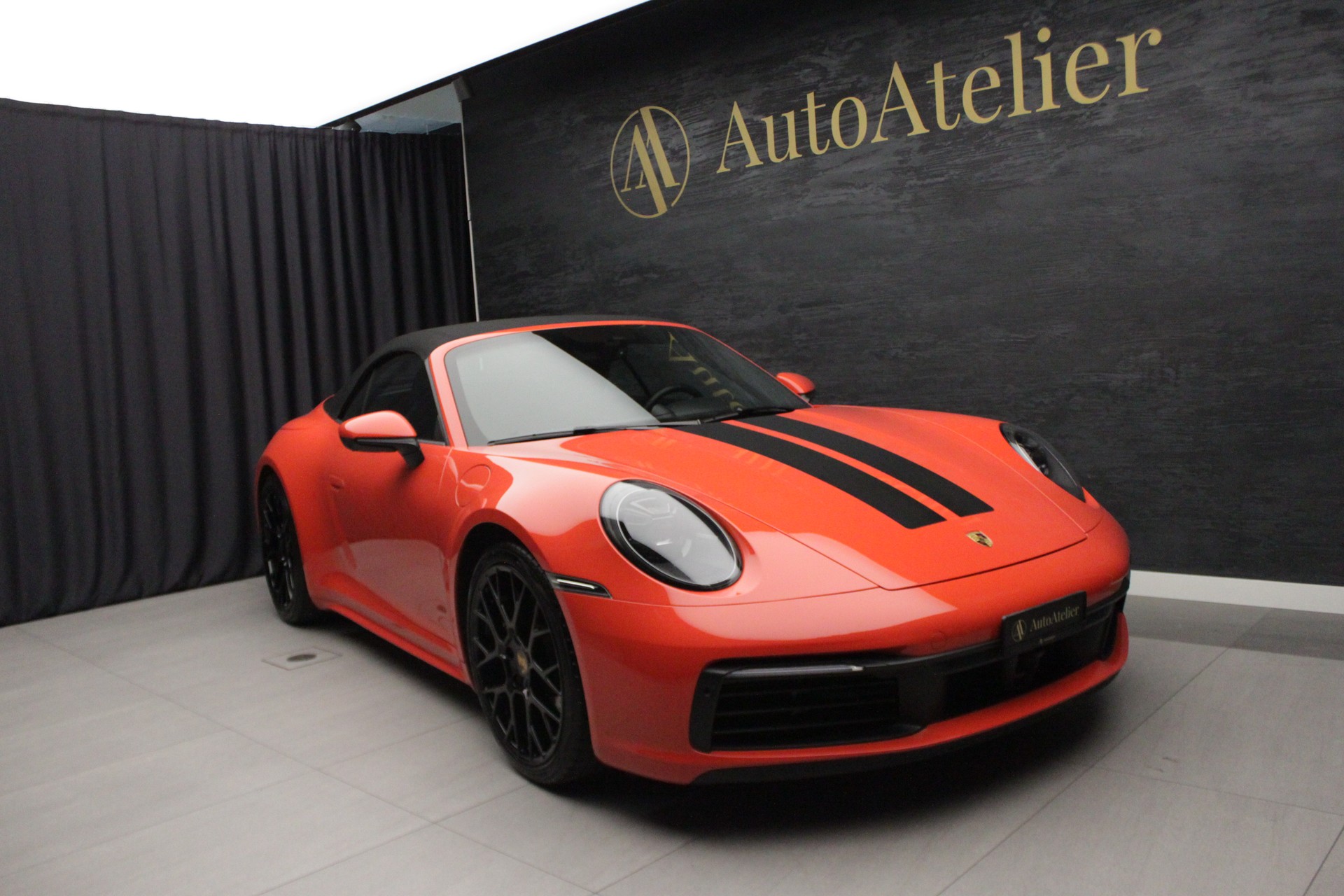 PORSCHE 911 Carrera 4S Cabriolet PDK-showroom-element-1