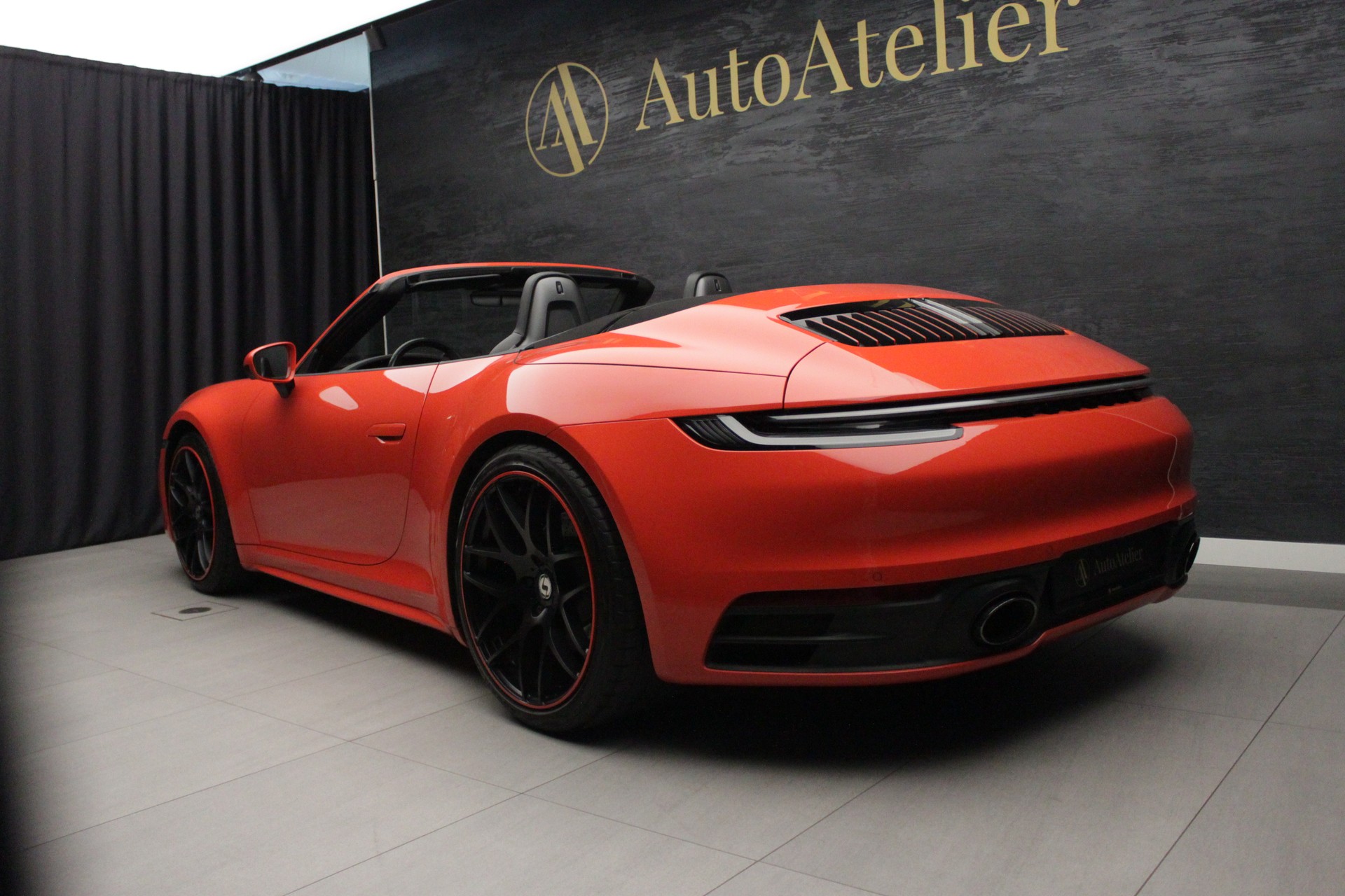 PORSCHE 911 Carrera 4S Cabriolet PDK-image-13