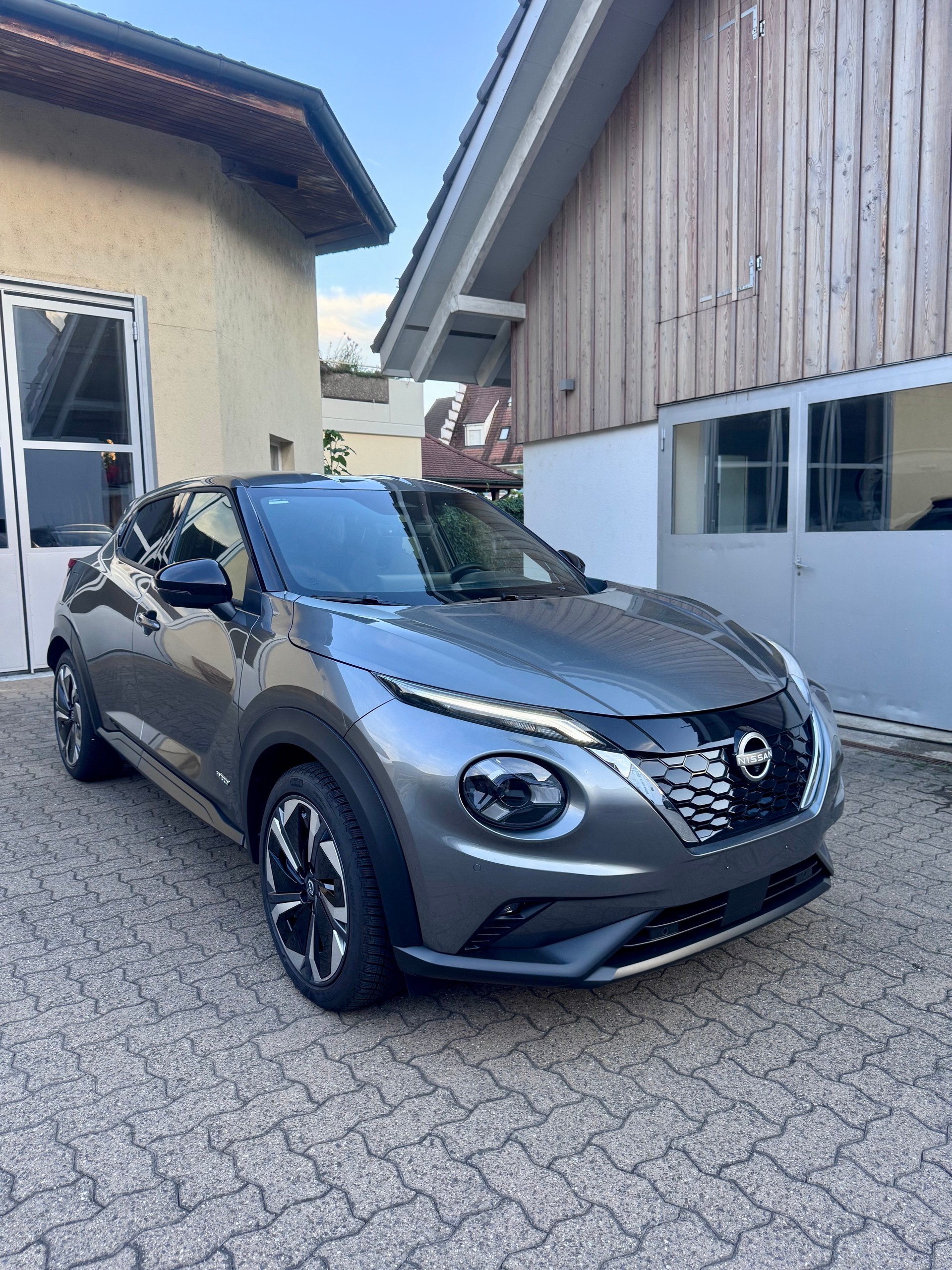 NISSAN Juke 1.6 FHEV Tekna-image-0
