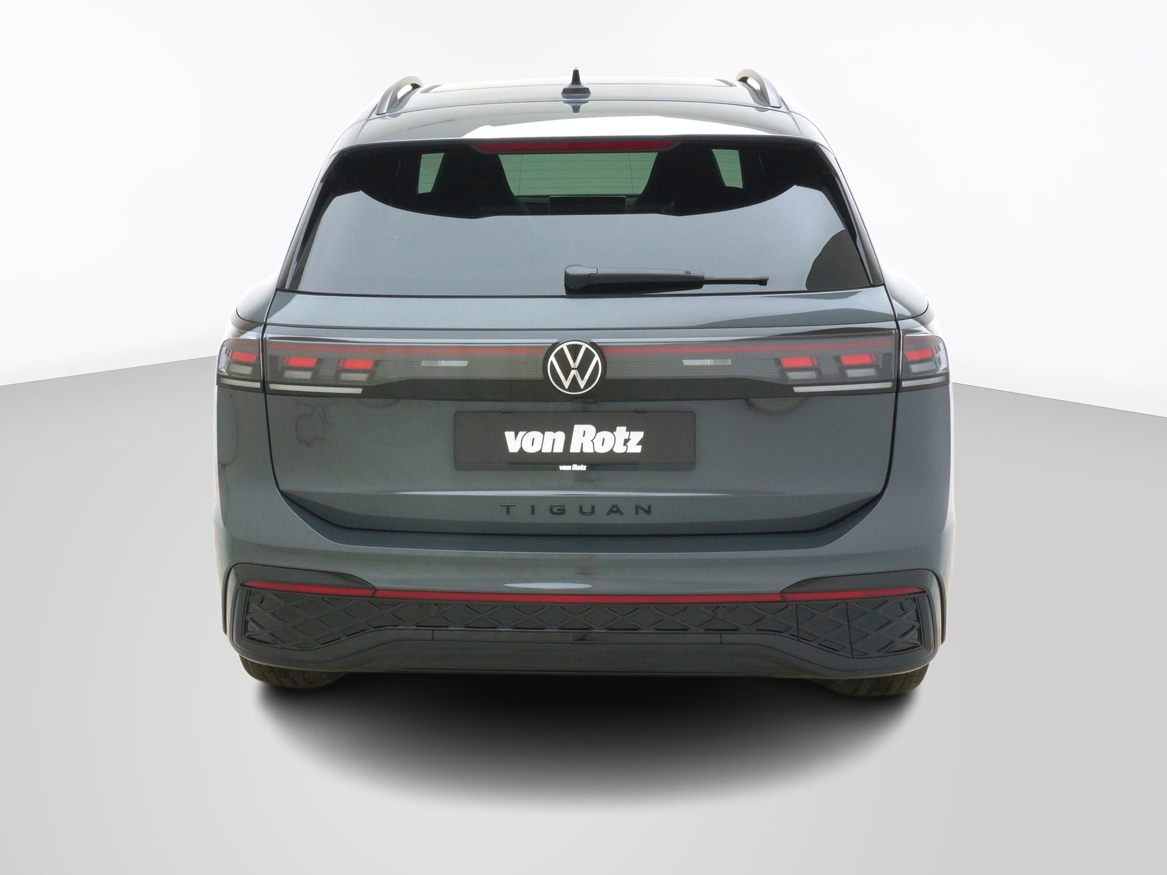 VW Tiguan 2.0 TSI R-Line 4motion-image-2