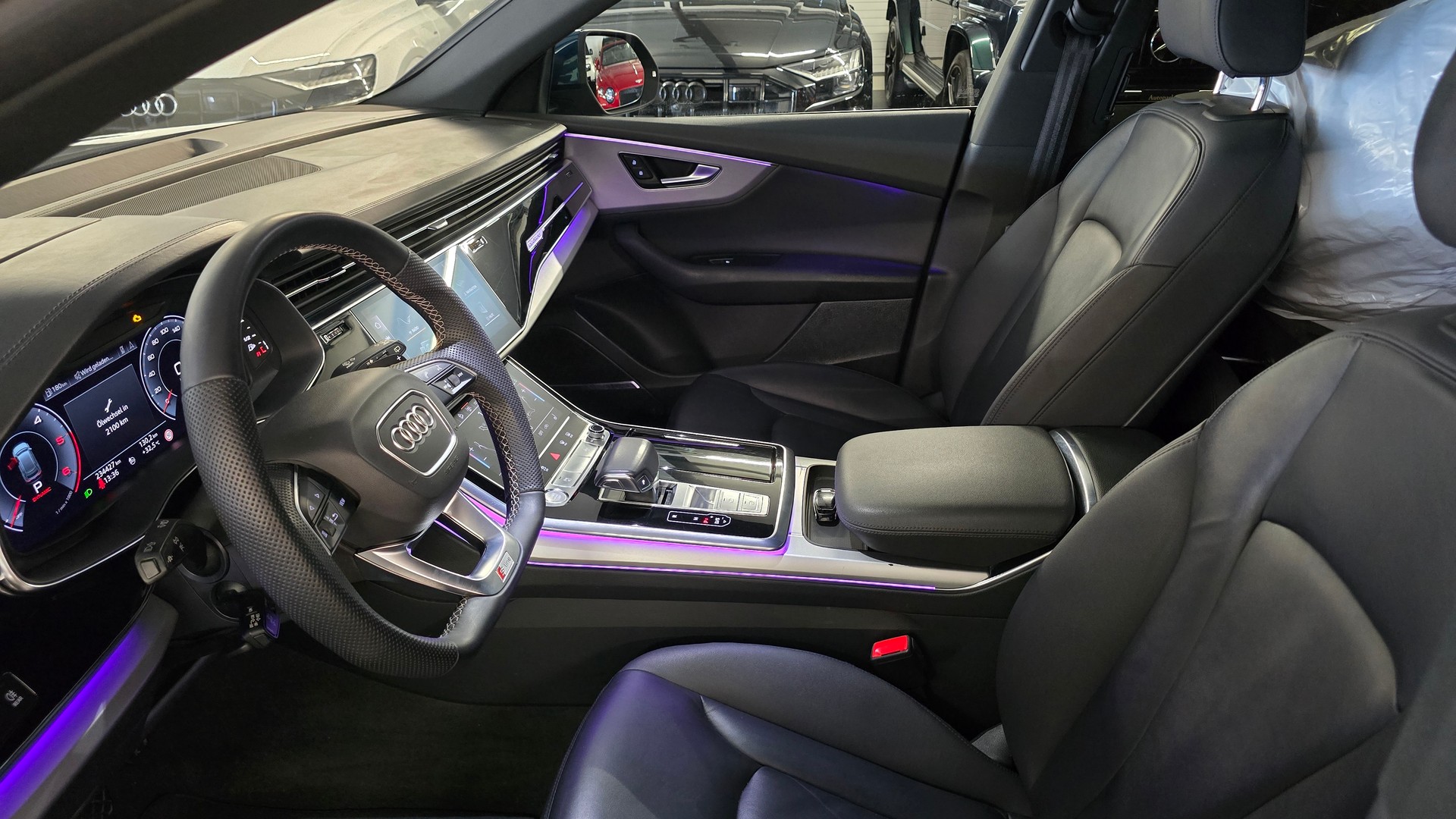 AUDI Q8 50 TDI quattro tiptronic-image-16