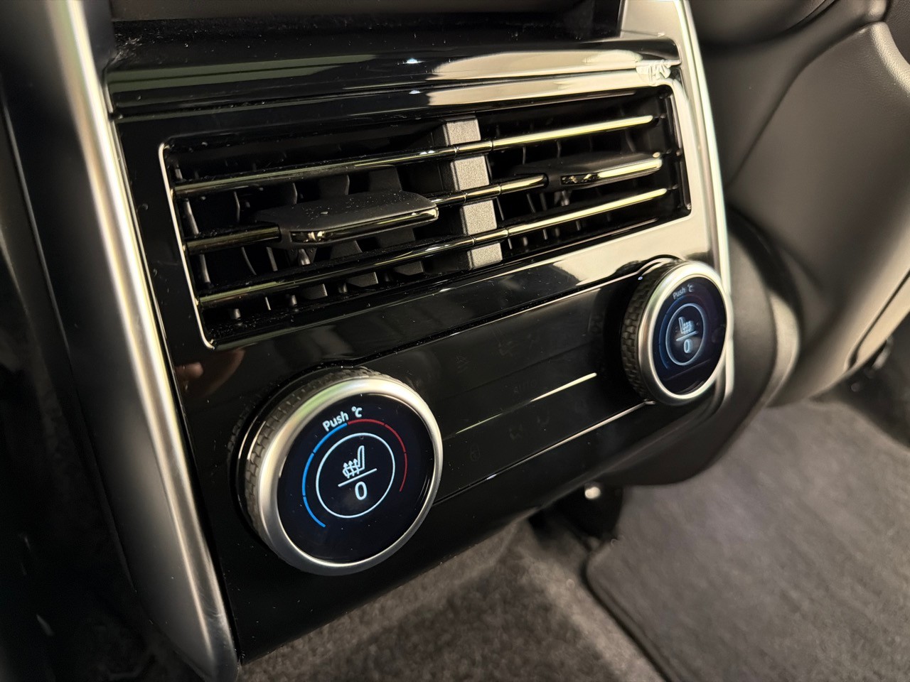 LAND ROVER RR P550ePHEV HSE-image-10