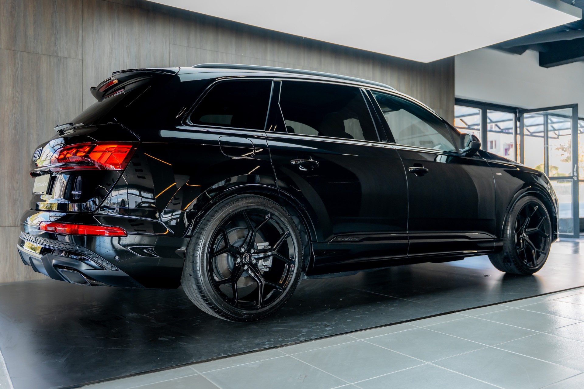 AUDI Q7 SUV TDI quattro 210 kW S Line tiptronic-image-29