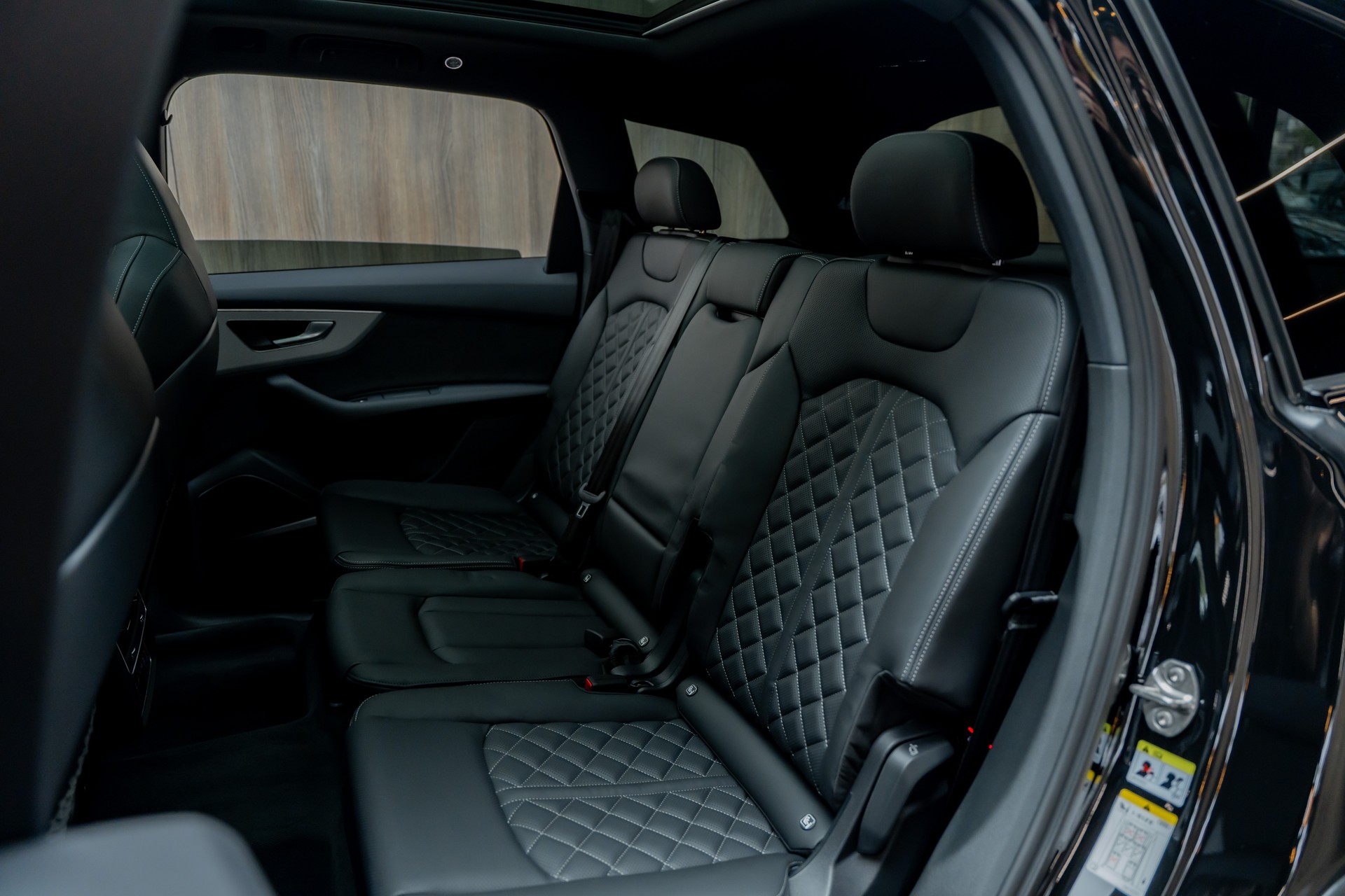 AUDI Q7 SUV TDI quattro 210 kW S Line tiptronic-image-6