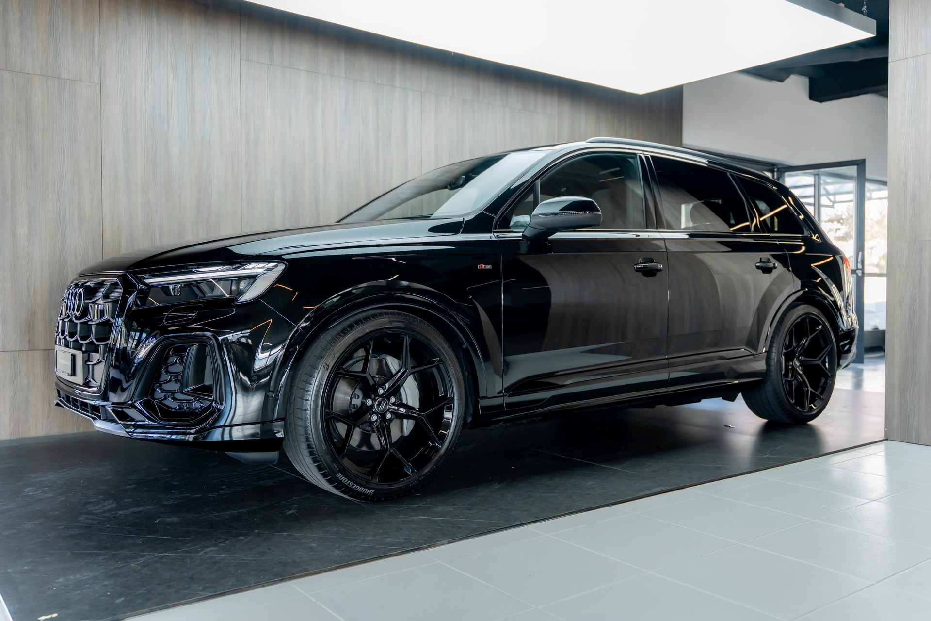 AUDI Q7 SUV TDI quattro 210 kW S Line tiptronic-image-28