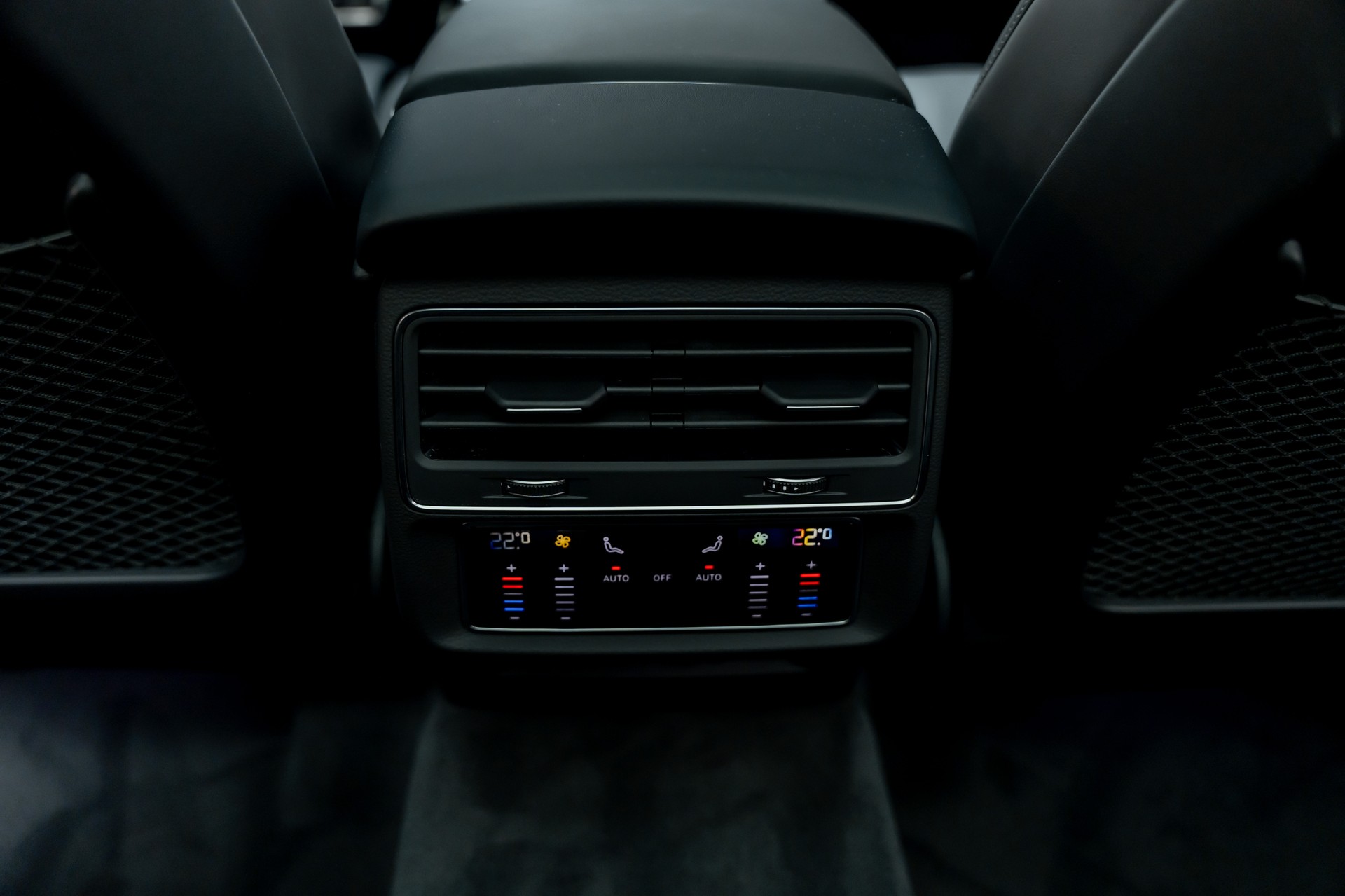 AUDI Q7 SUV TDI quattro 210 kW S Line tiptronic-image-7