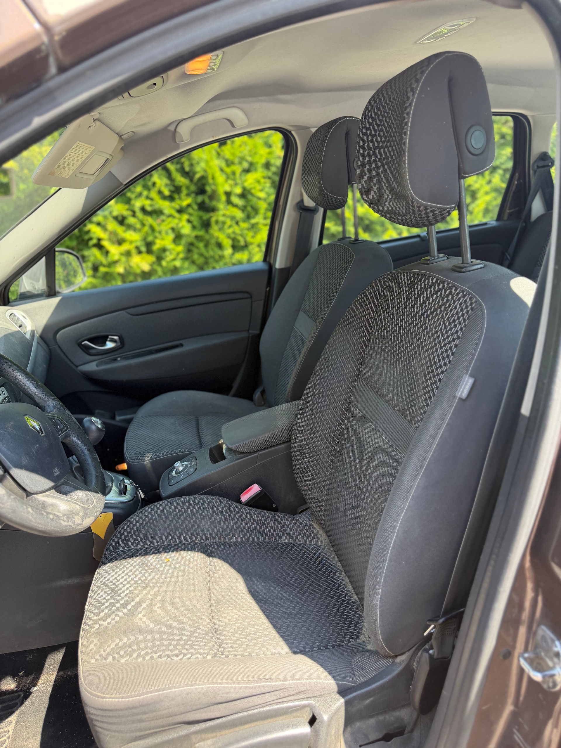 RENAULT Scénic 1.5 dCi Expression-image-7
