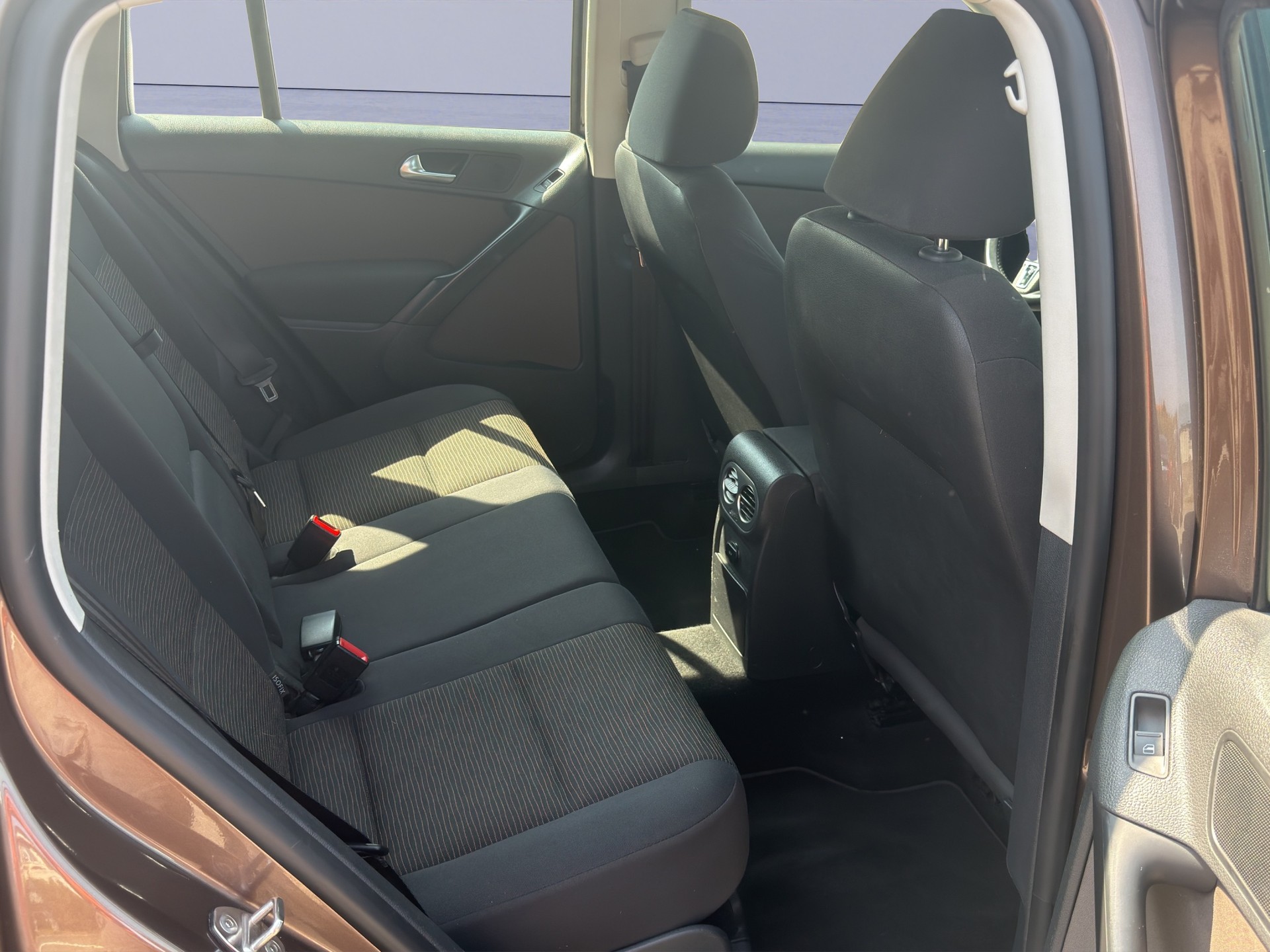 VW Tiguan 1.4 TSI BlueMotion Trend&Fun 4x2-image-11