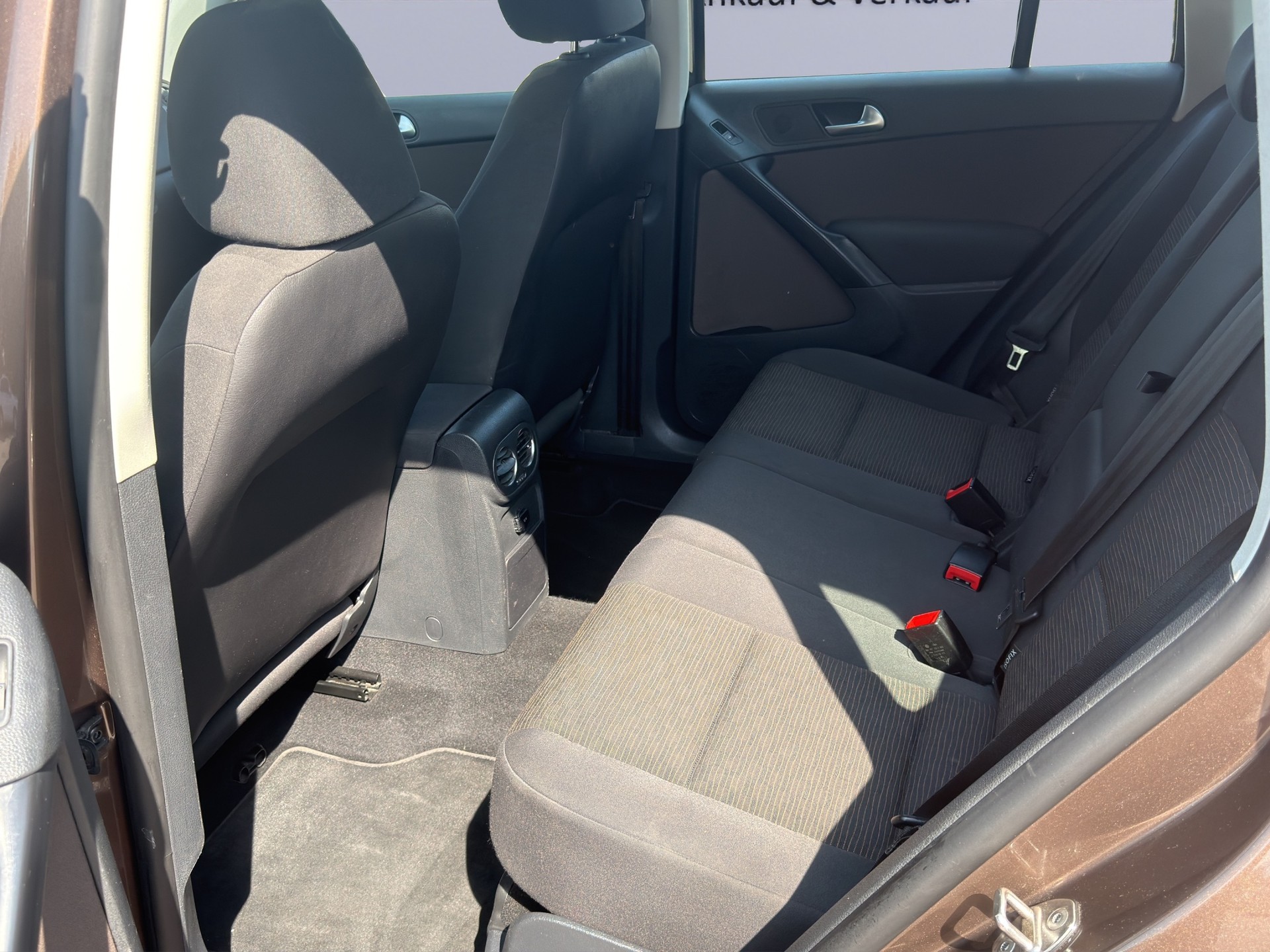 VW Tiguan 1.4 TSI BlueMotion Trend&Fun 4x2-image-12