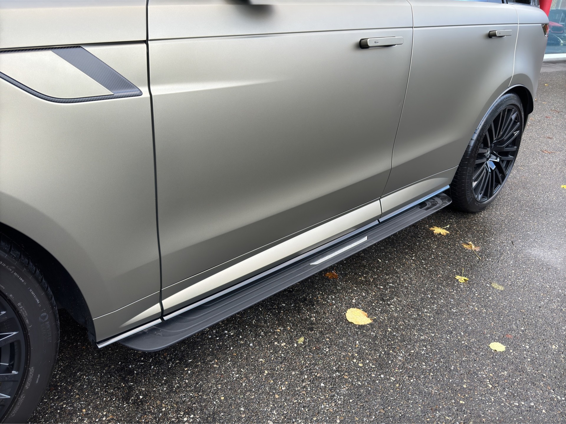 LAND ROVER RR Sport P635 4.4 V8 SV Edition One Bronze-image-8