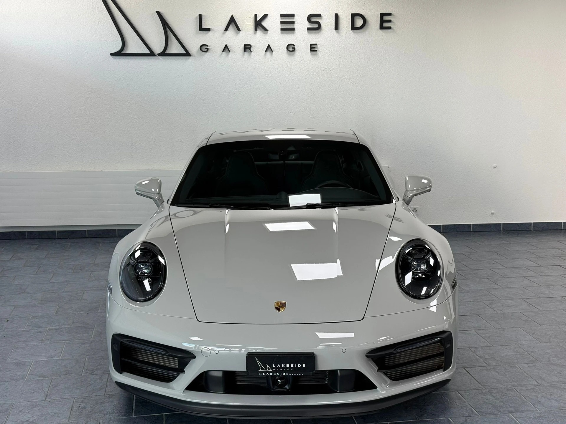 PORSCHE 911 Carrera GTS PDK-image-1