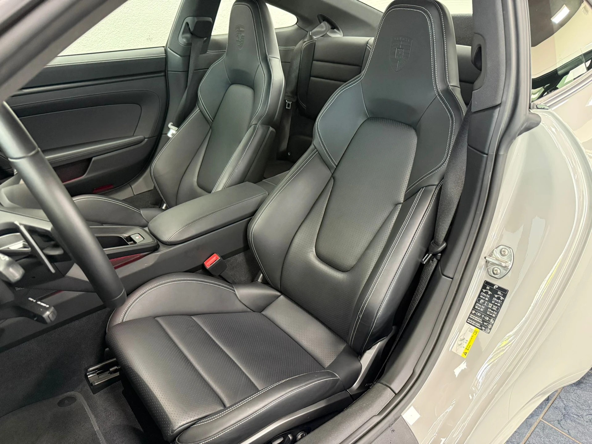 PORSCHE 911 Carrera GTS PDK-image-14