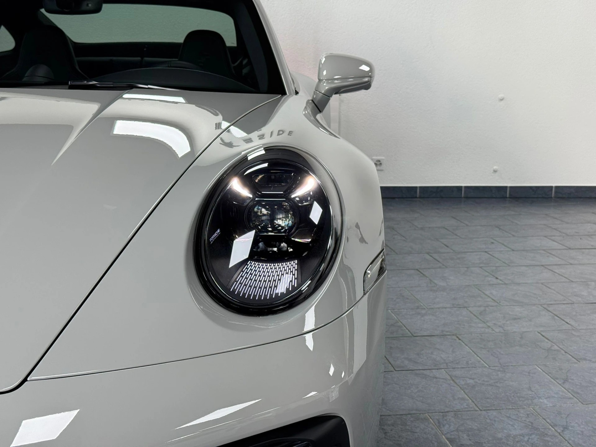PORSCHE 911 Carrera GTS PDK-image-9