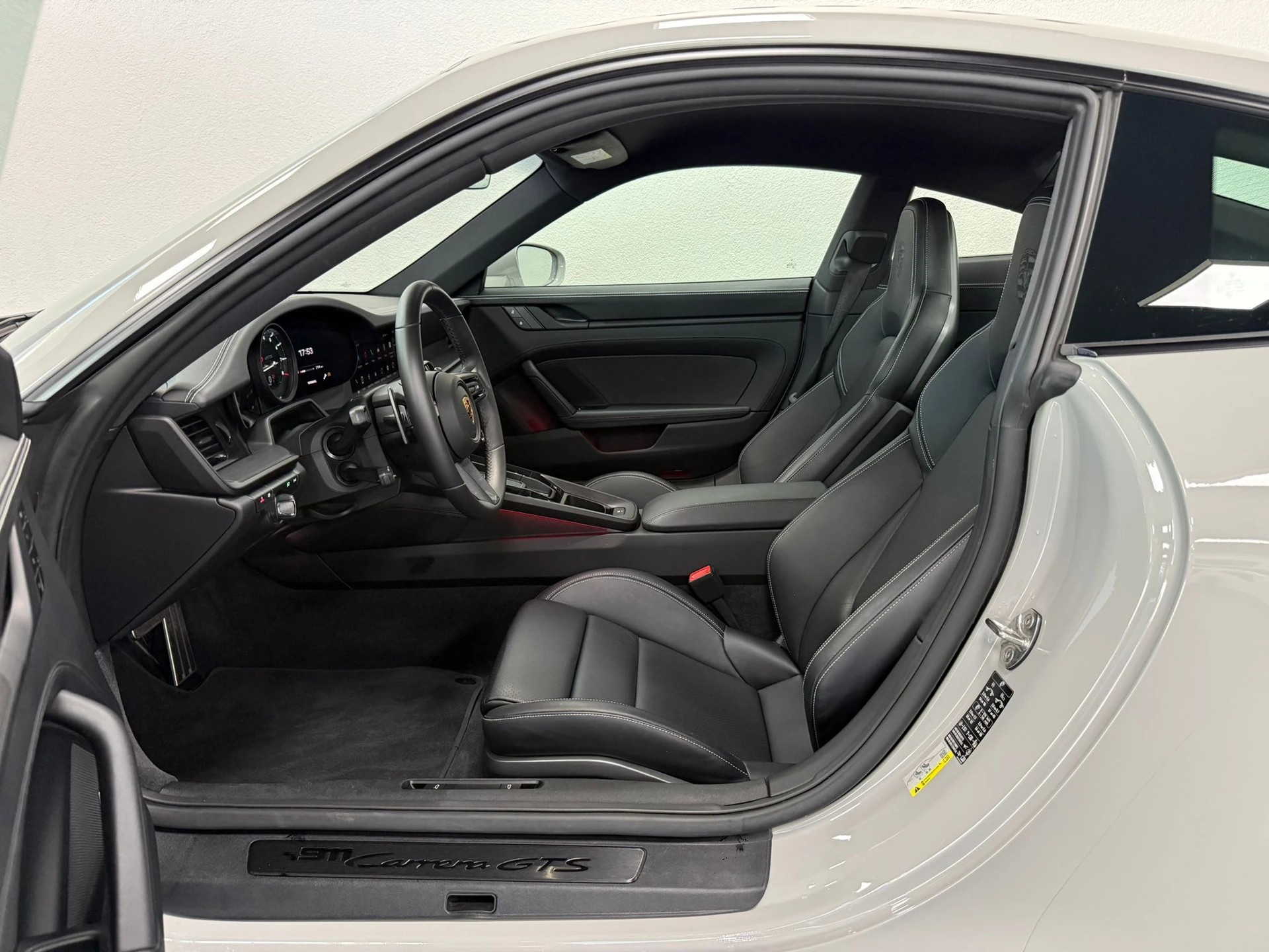 PORSCHE 911 Carrera GTS PDK-image-10