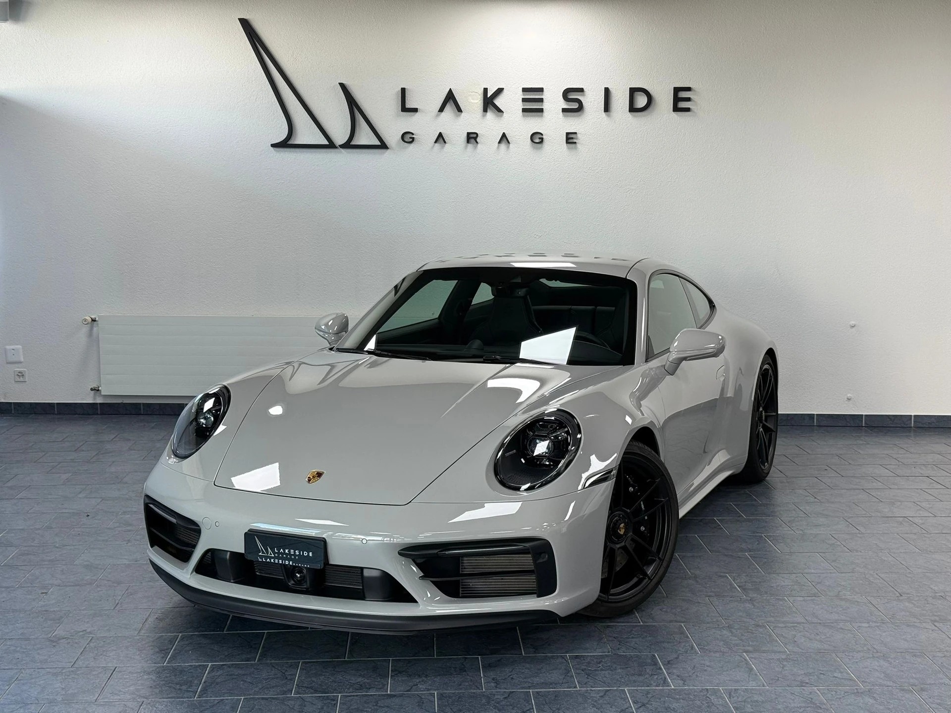 PORSCHE 911 Carrera GTS PDK-image-6