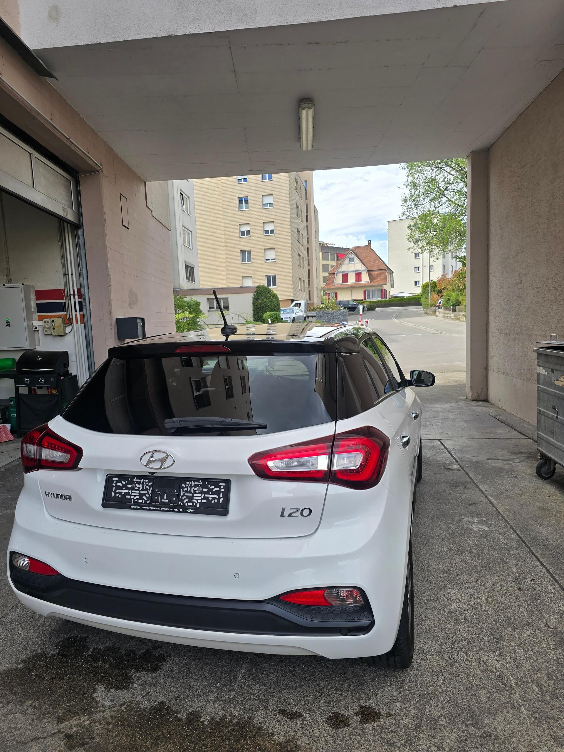 HYUNDAI i20 1.0 T-GDi Amplia DCT-image-2