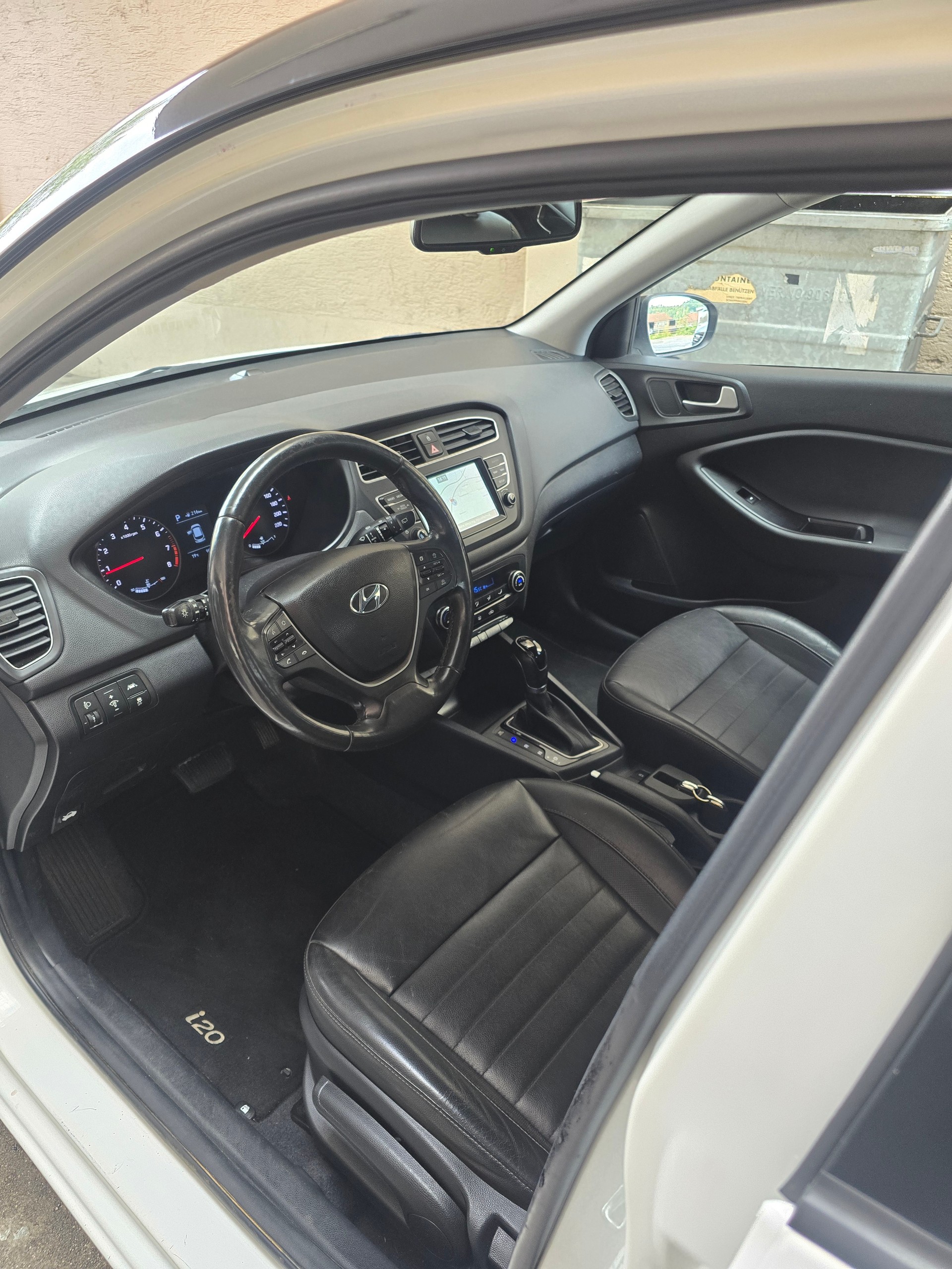 HYUNDAI i20 1.0 T-GDi Amplia DCT-image-12