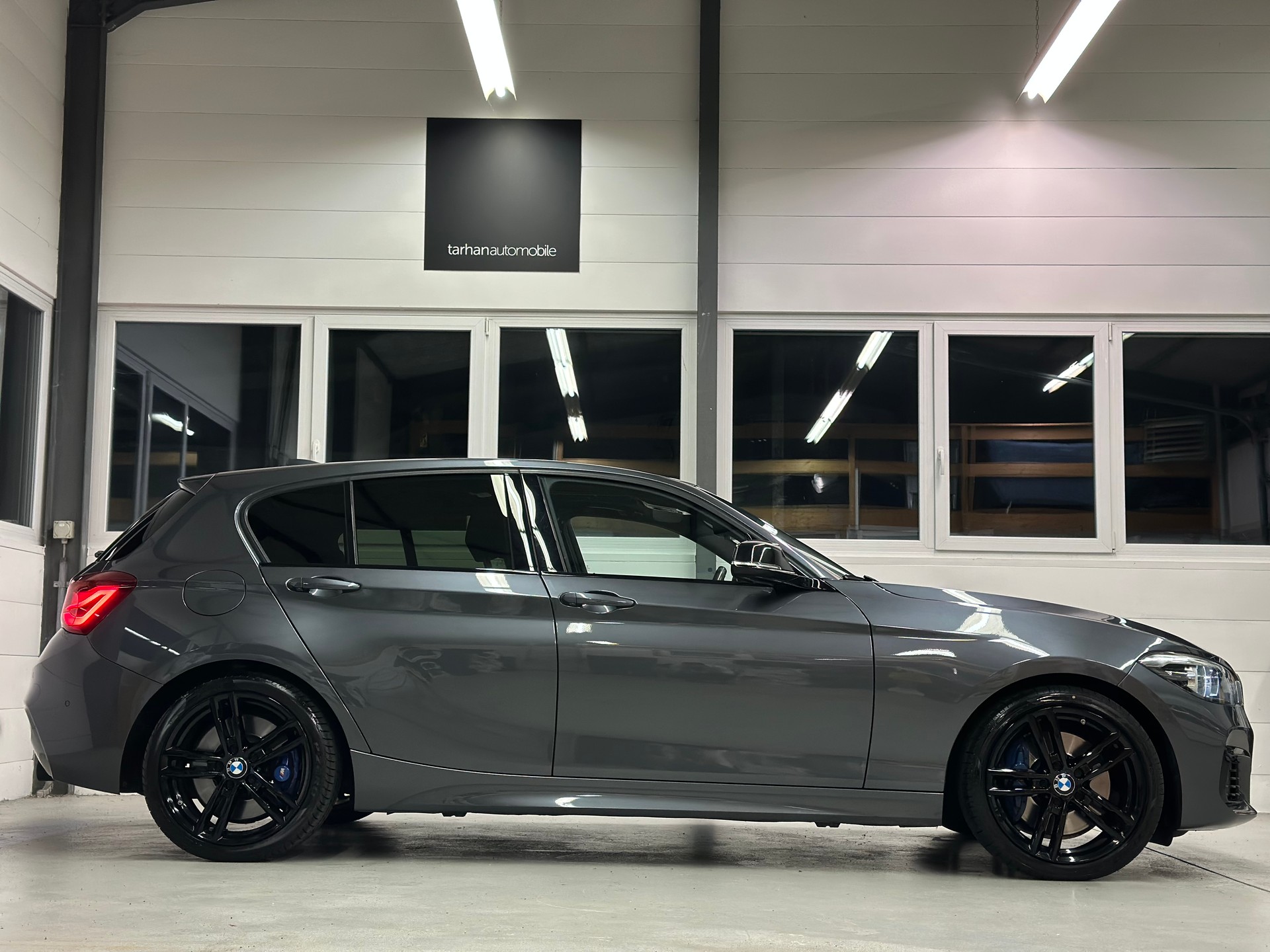 BMW M140i xDrive Steptronic-image-2