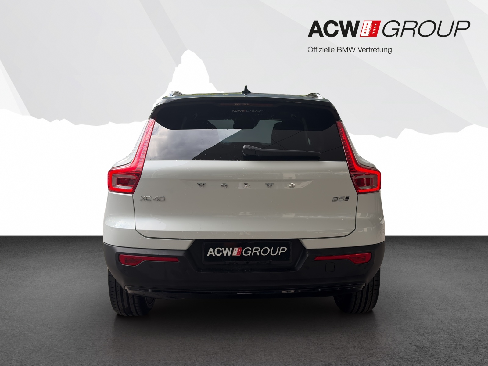 VOLVO XC40 2.0 B5 MH R-Design AWD-showroom-element-3