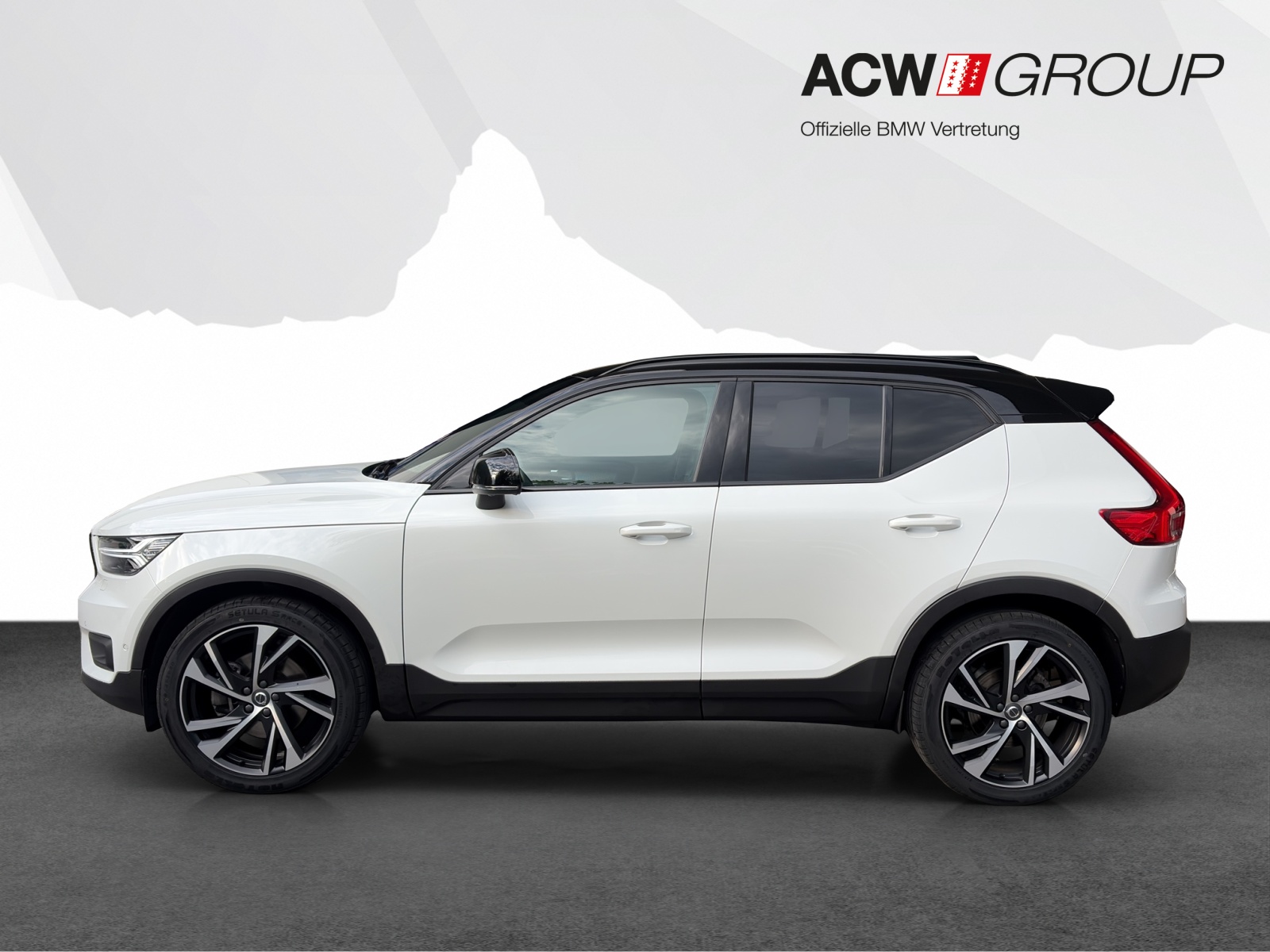 VOLVO XC40 2.0 B5 MH R-Design AWD-showroom-element-1