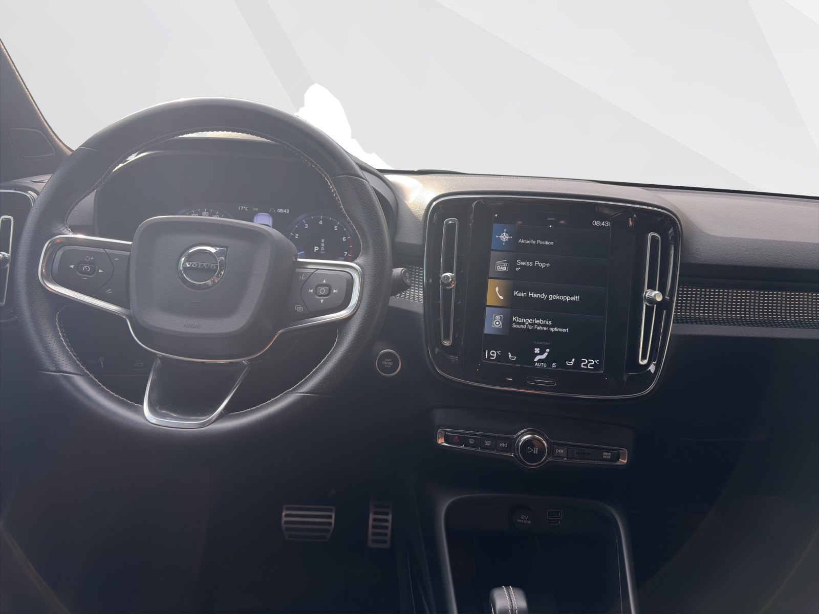 VOLVO XC40 2.0 B5 MH R-Design AWD-image-10