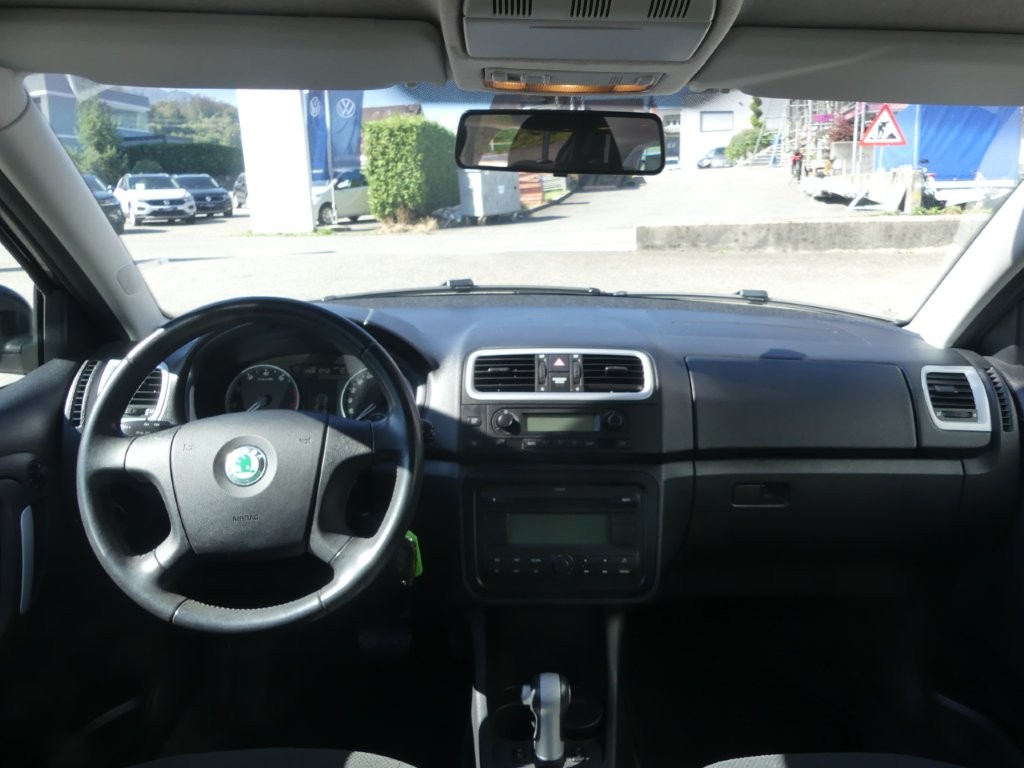 SKODA Fabia 1.6 Classic Tiptronic-image-7