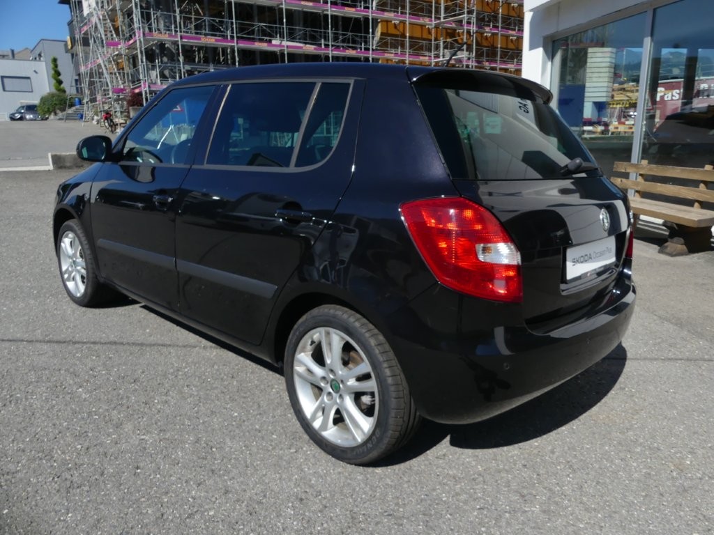 SKODA Fabia 1.6 Classic Tiptronic-image-1